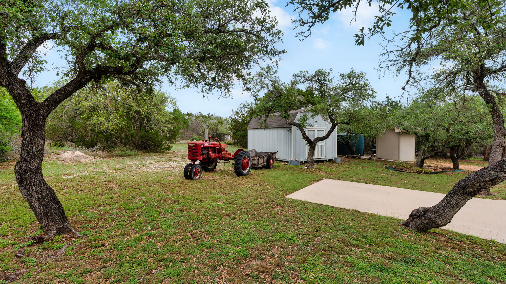 main property photo 37