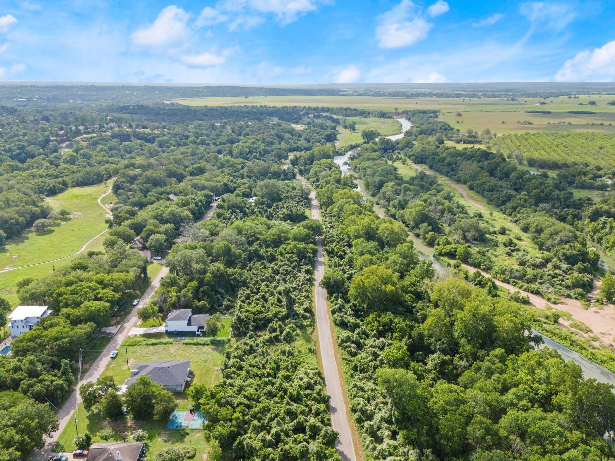main property photo 33