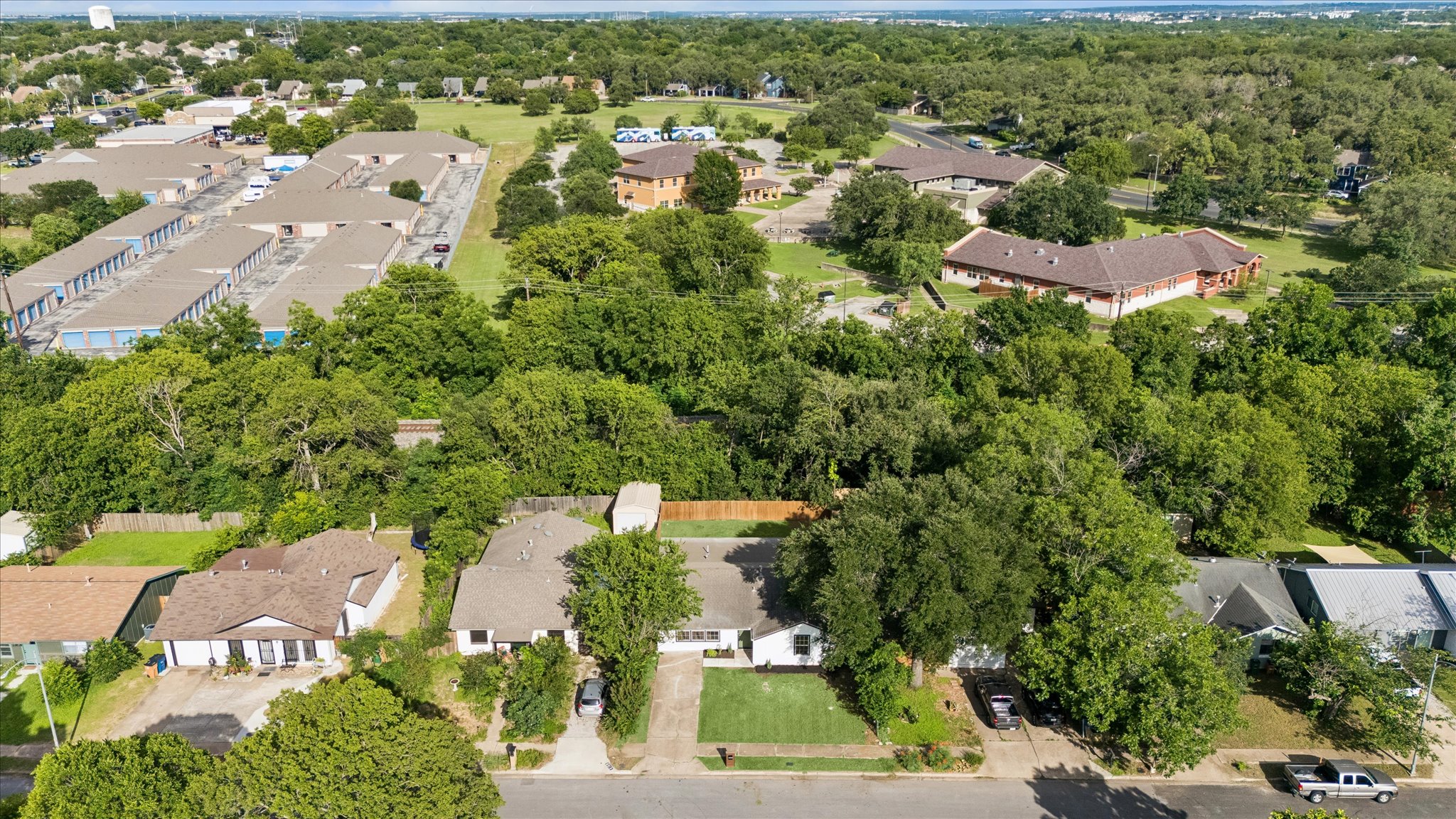 main property photo 17