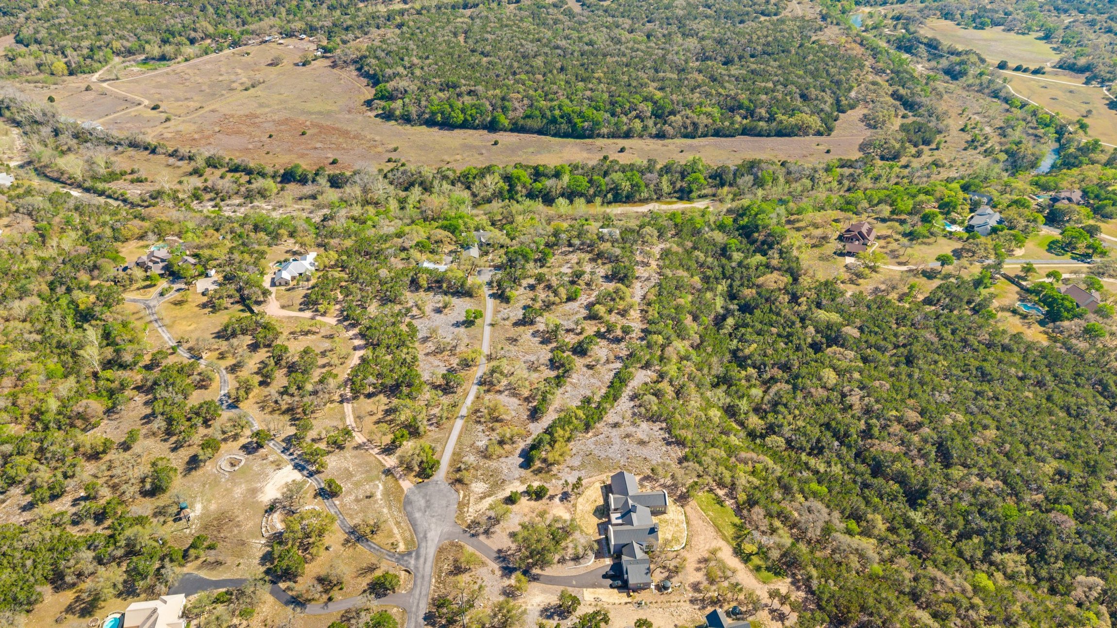 main property photo 13