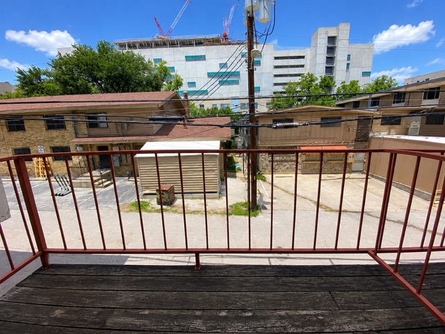 main property photo 14