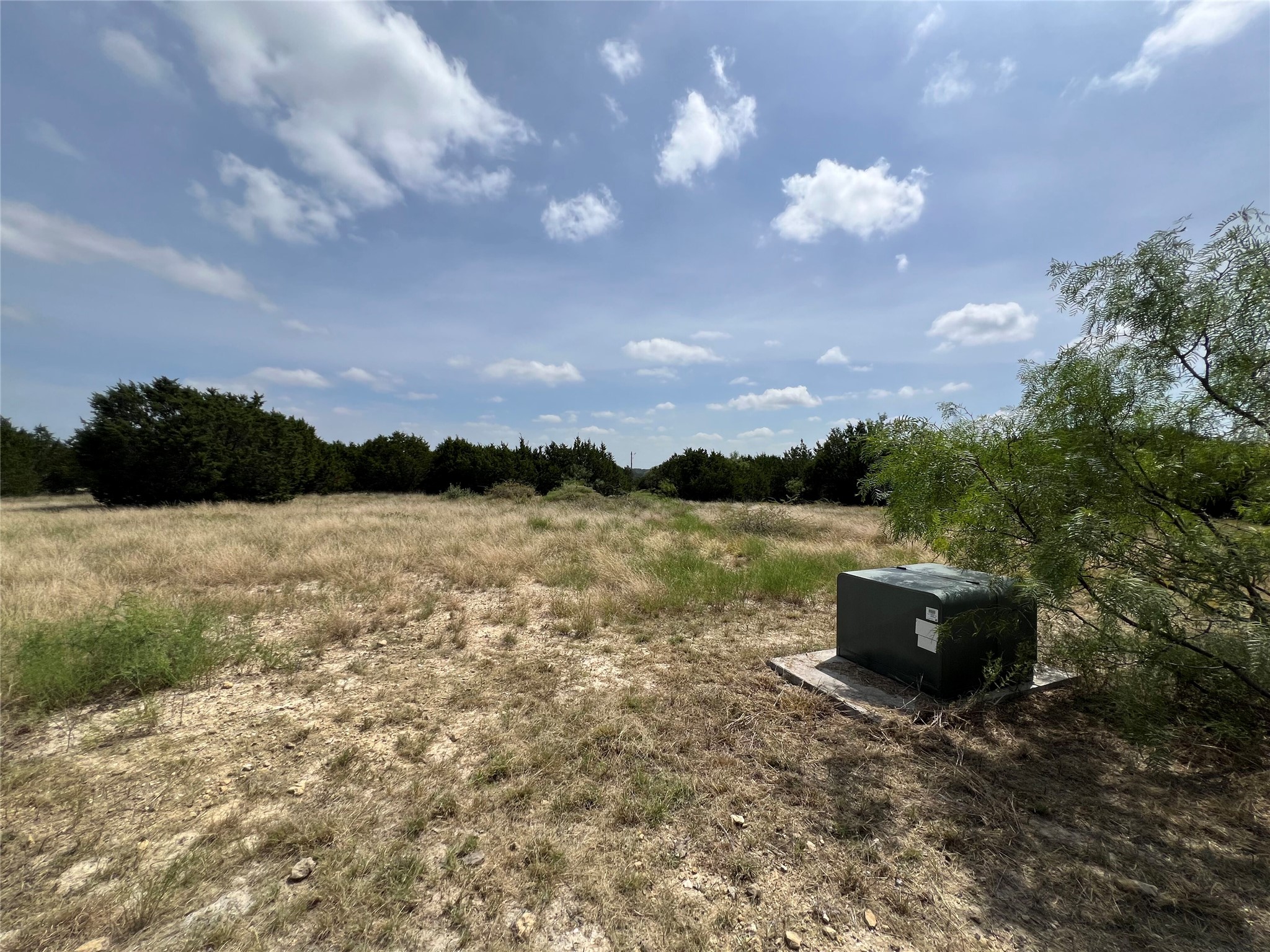 main property photo 10