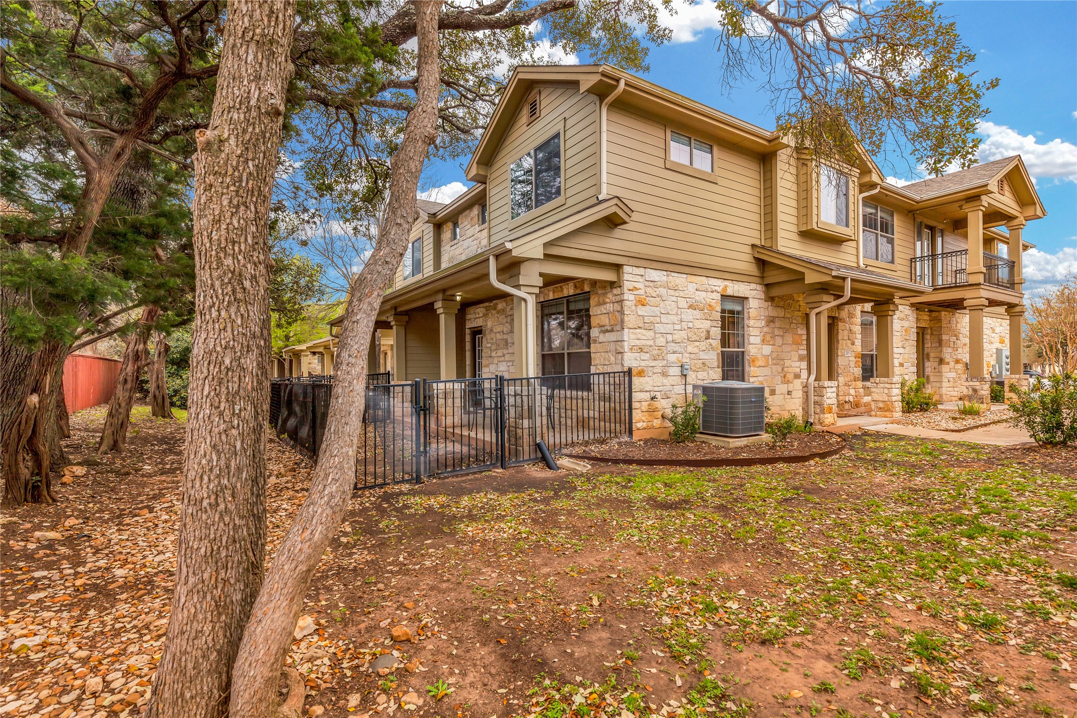 main property photo 33
