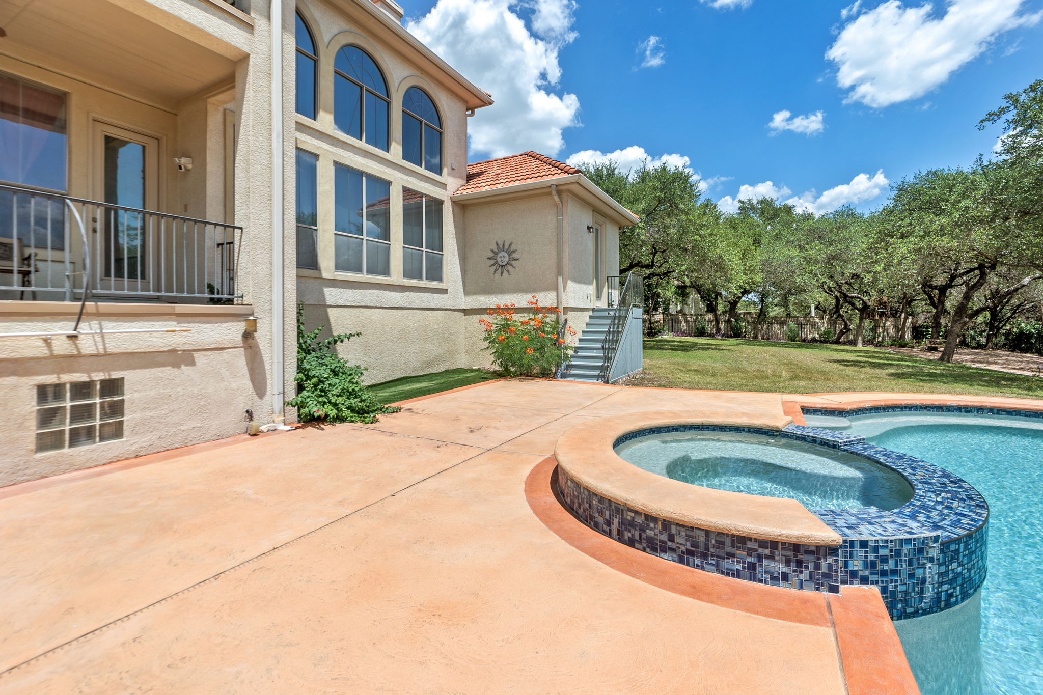 main property photo 36