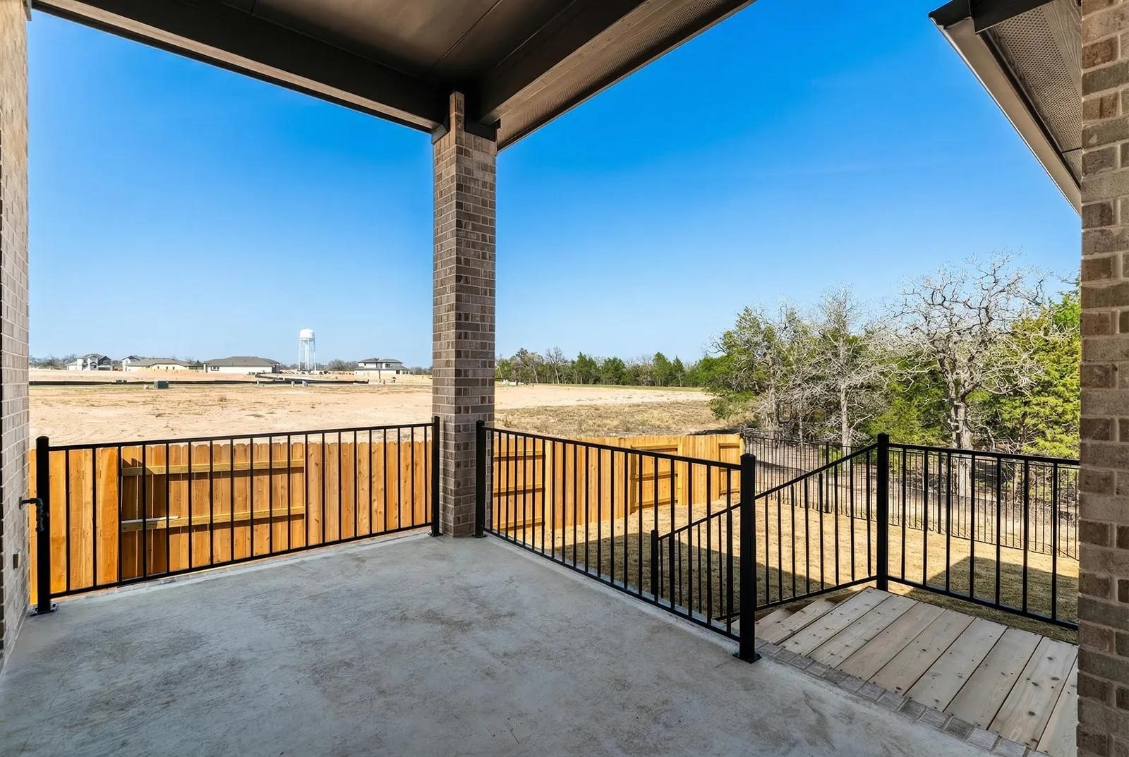main property photo 10