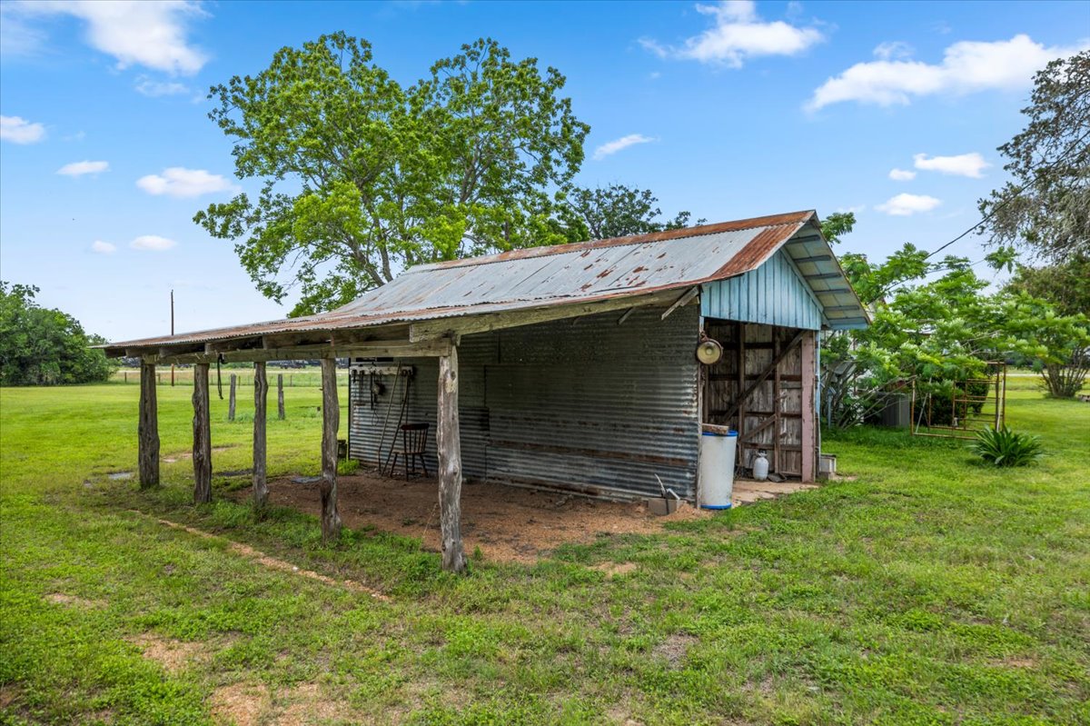 main property photo 19