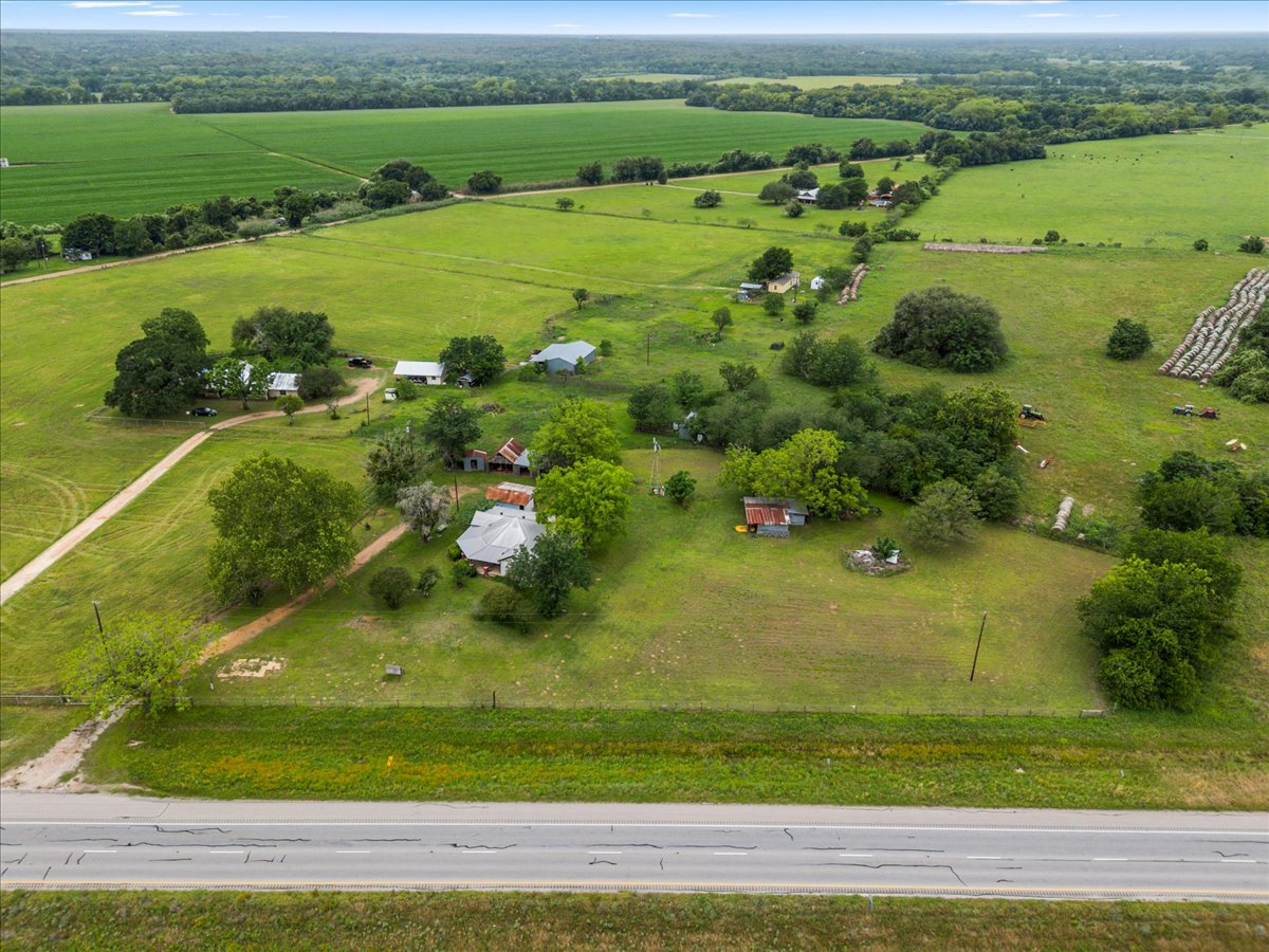 main property photo 25