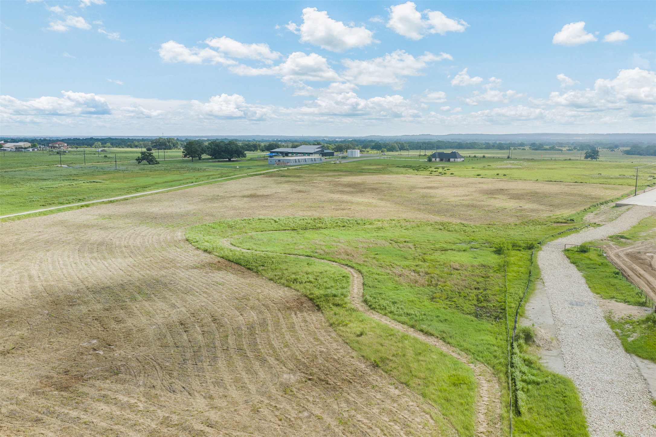 main property photo 20