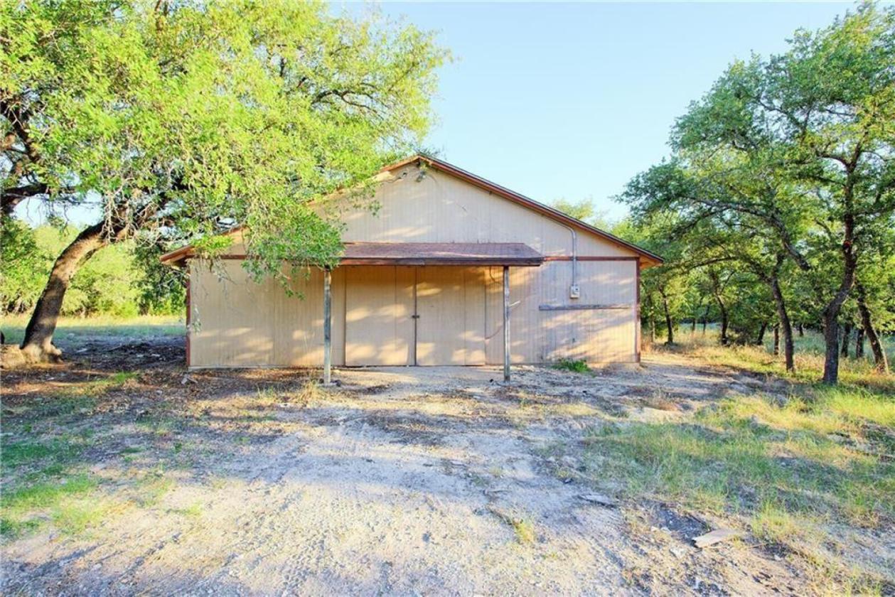 main property photo 30