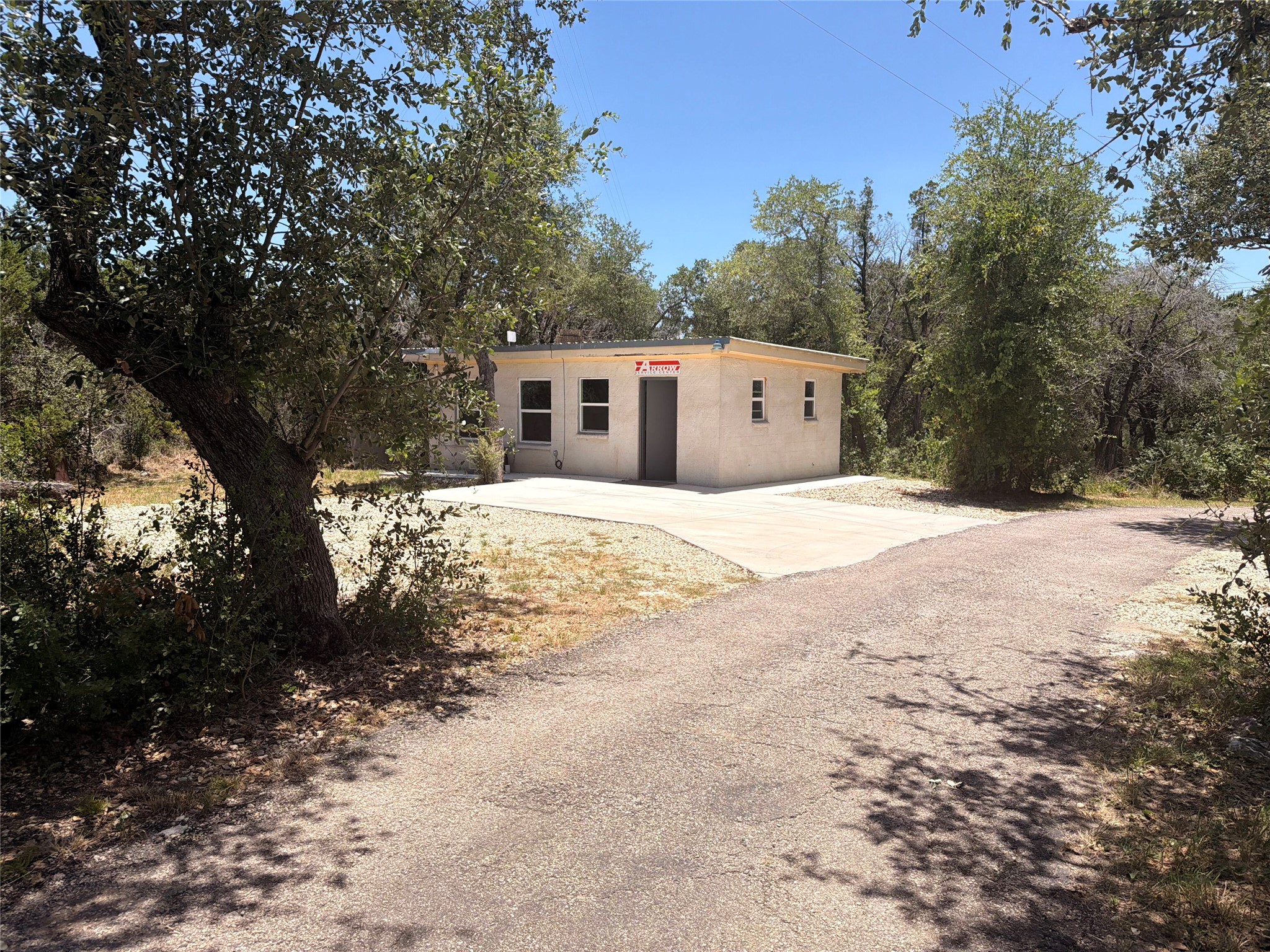 main property photo 5