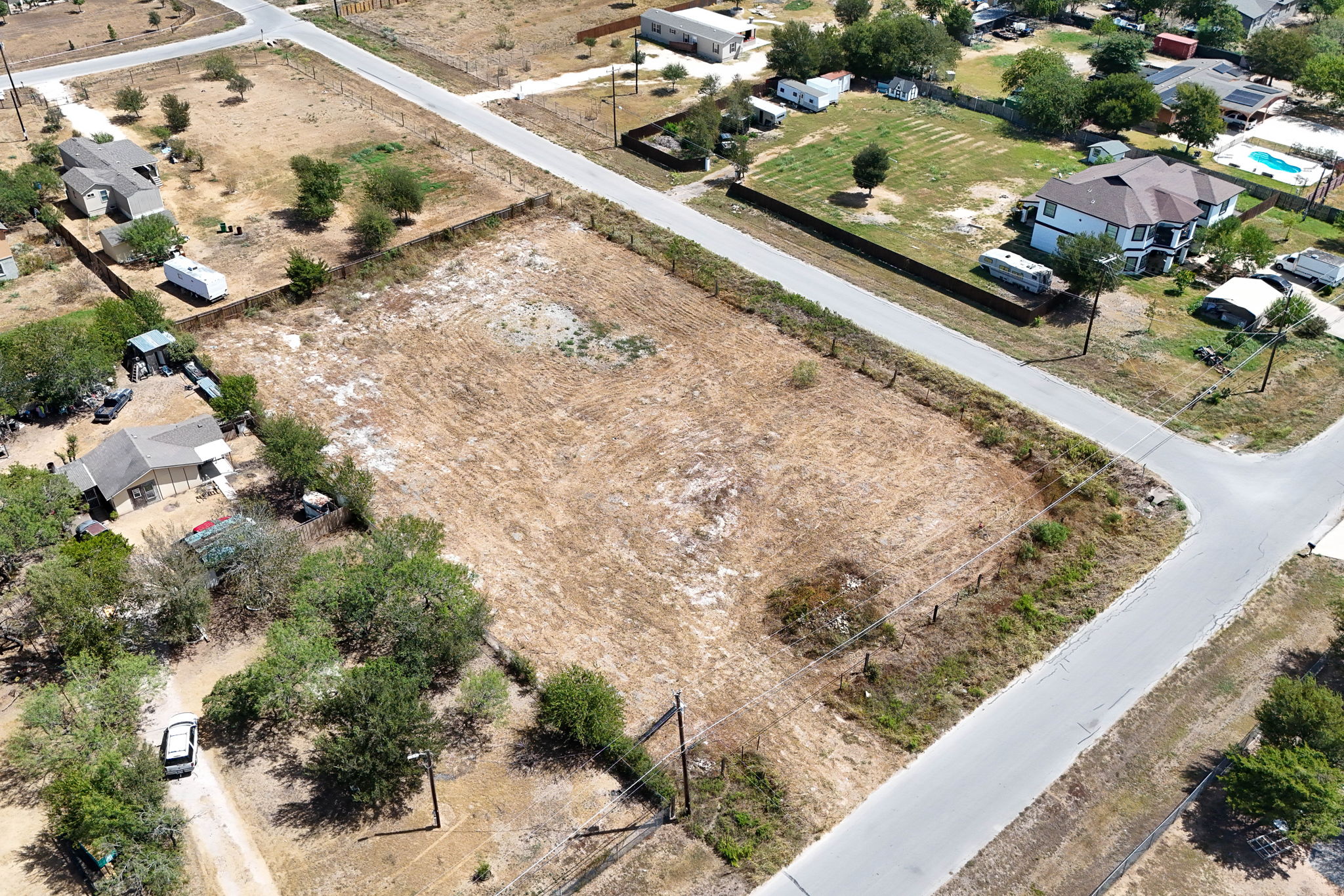 main property photo 5