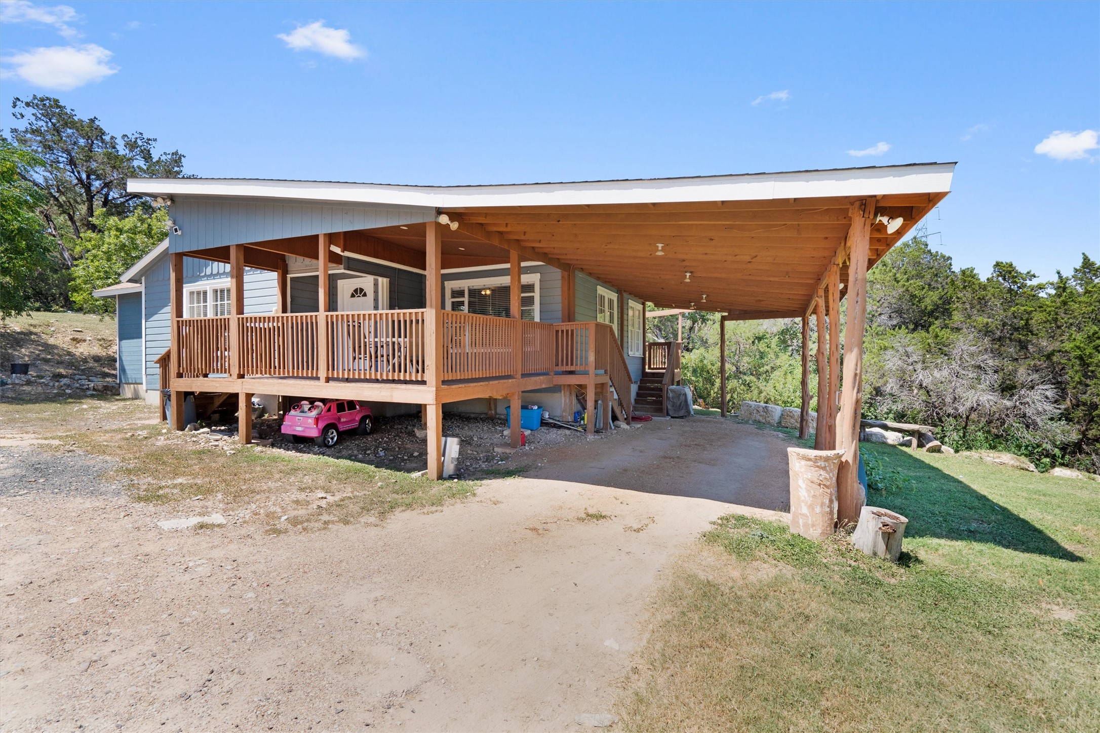 main property photo 5