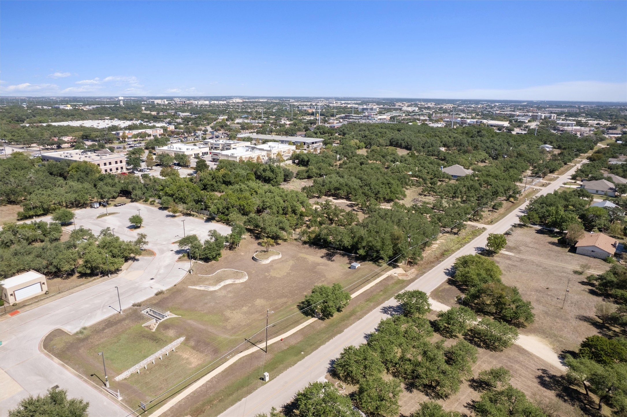 main property photo 11