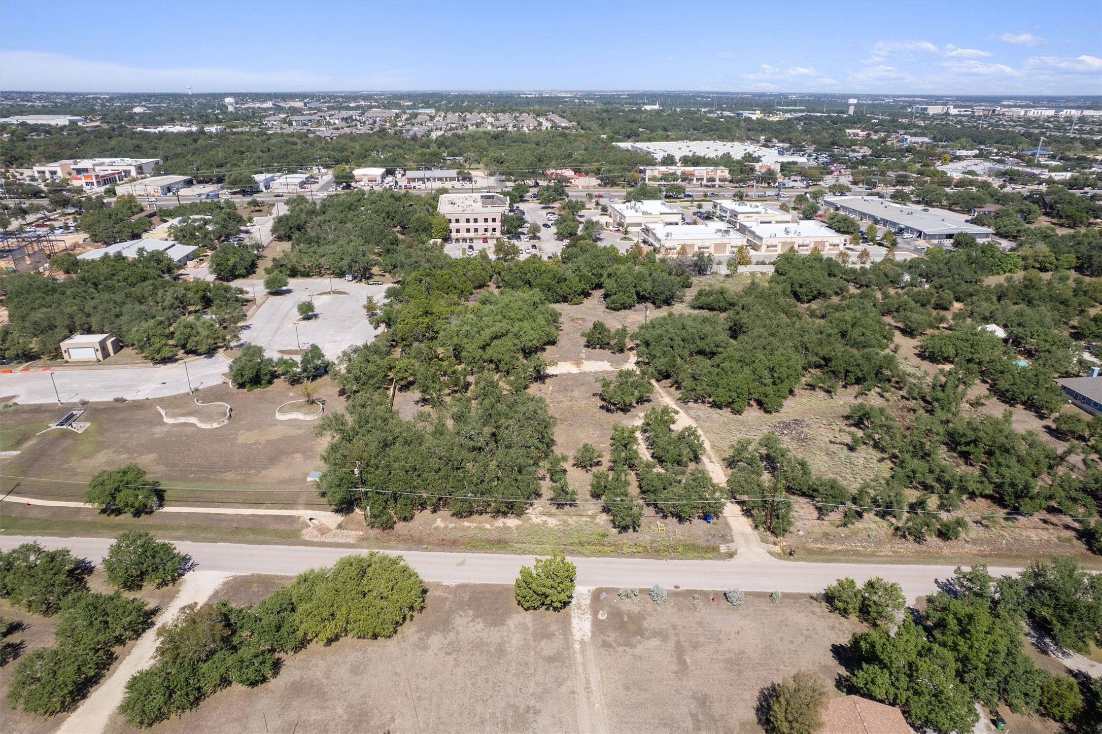 main property photo 6