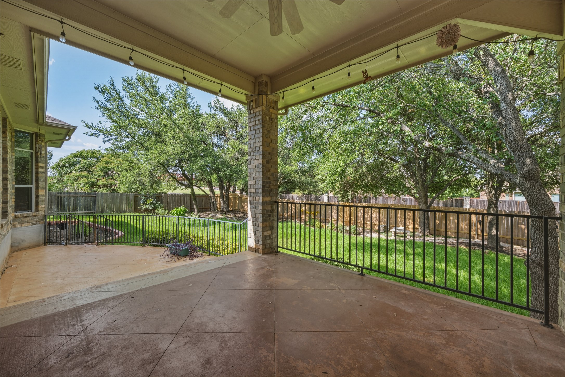 main property photo 25