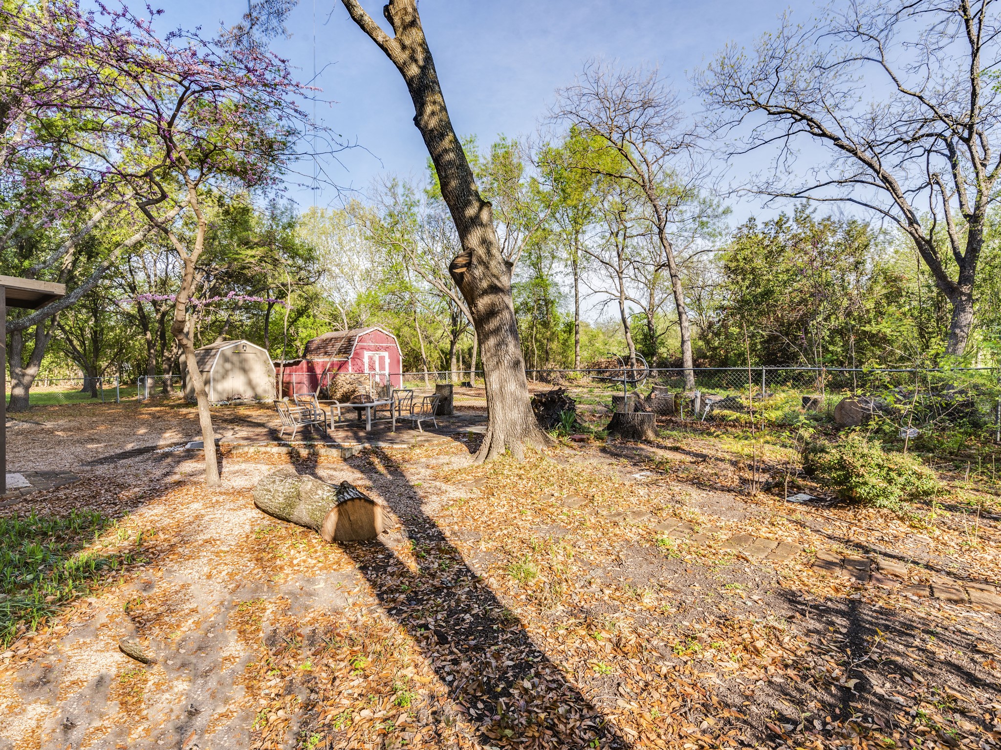 main property photo 27