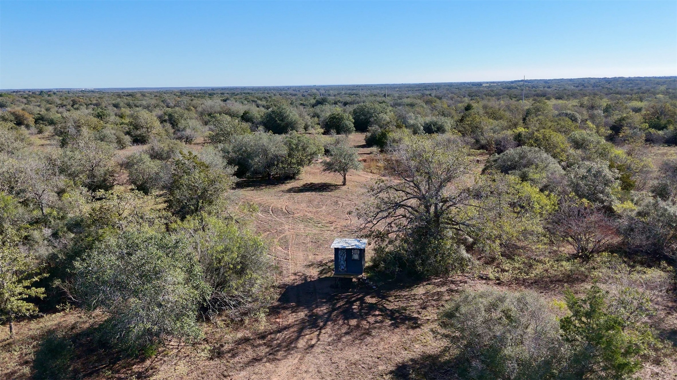 main property photo 25
