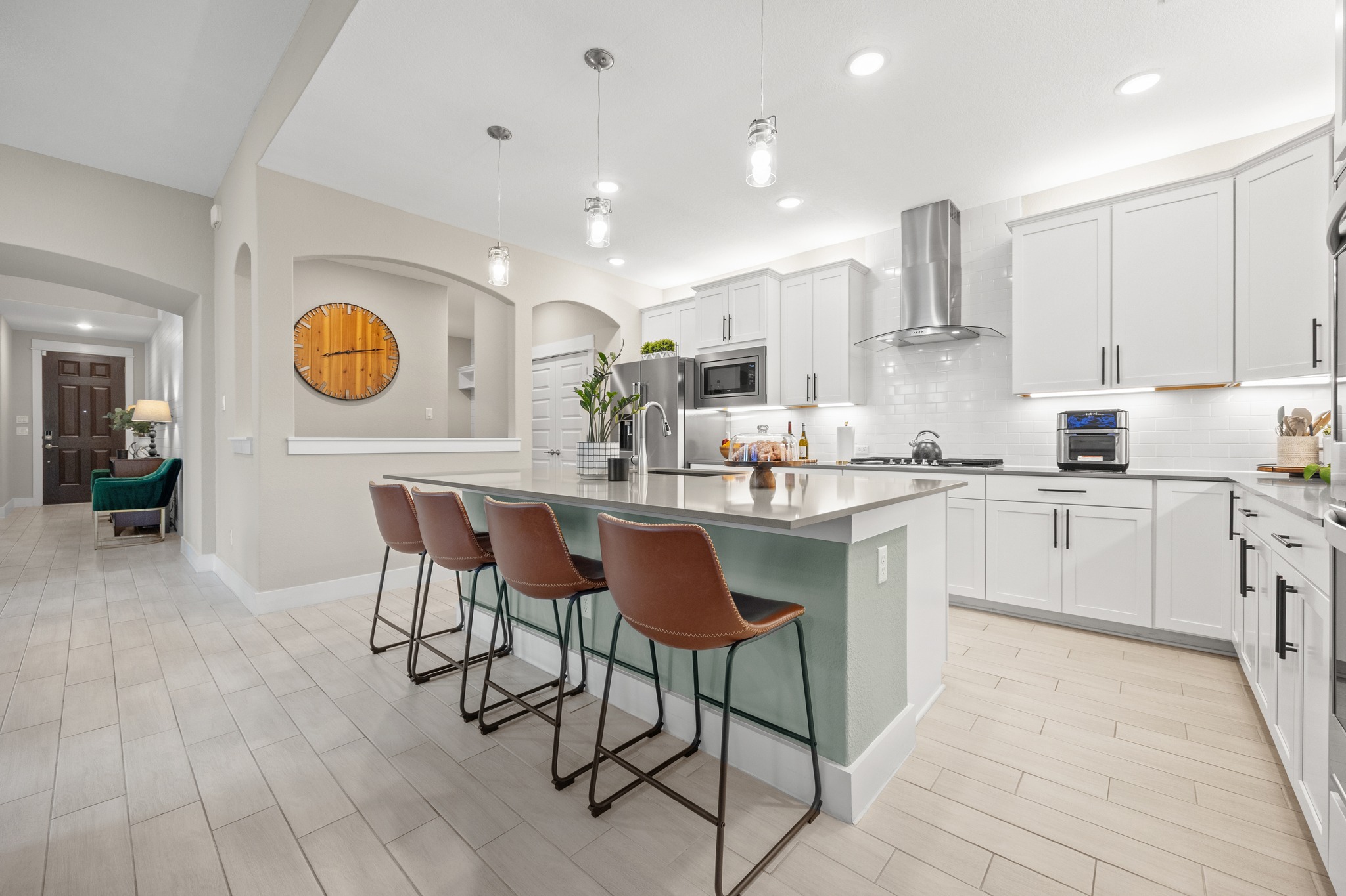 main property photo 15