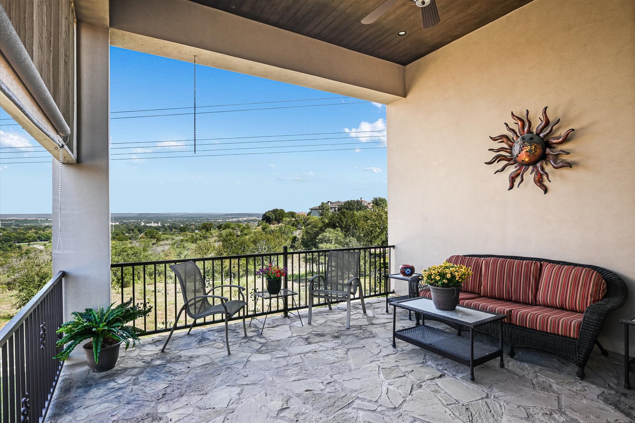 main property photo 17