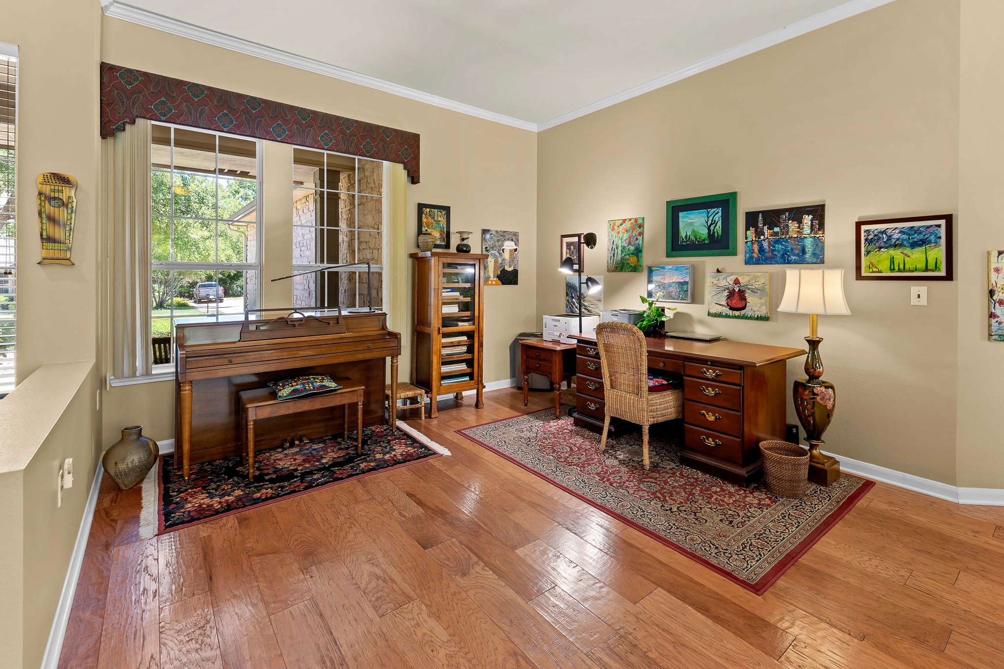 main property photo 12