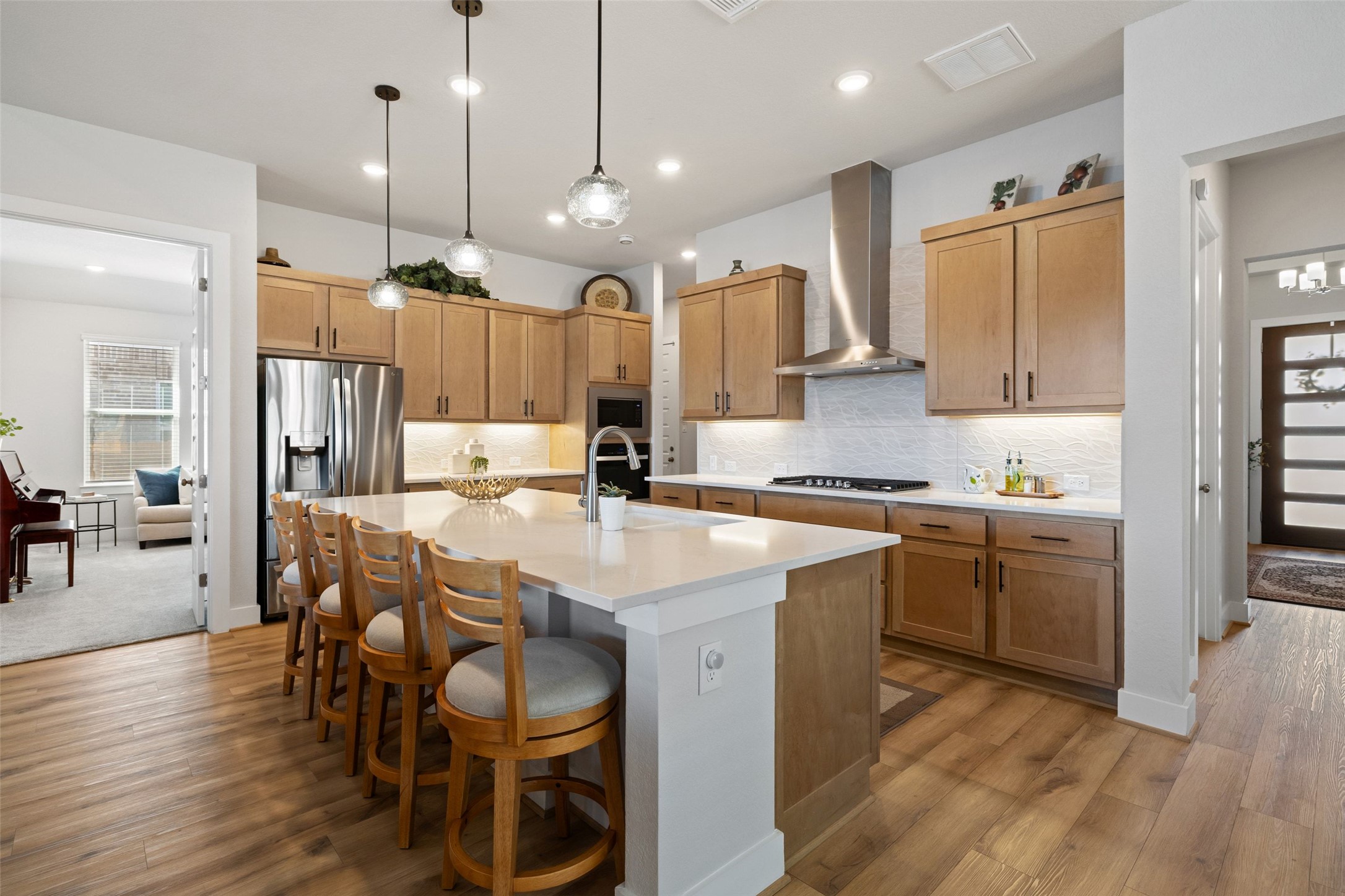 main property photo 20
