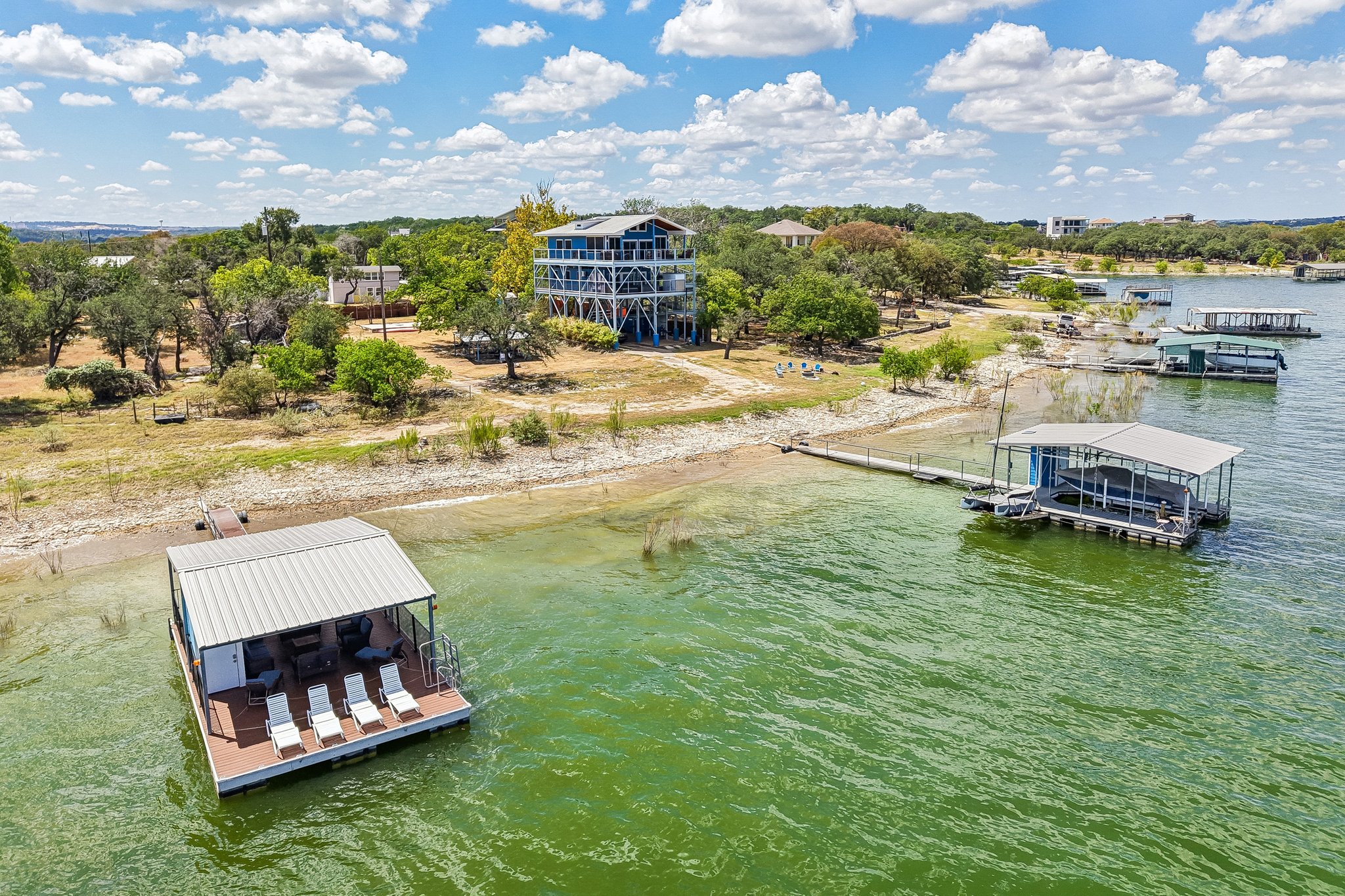 main property photo 27