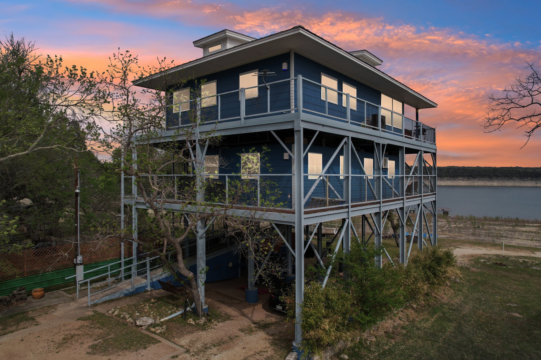 main property photo 39