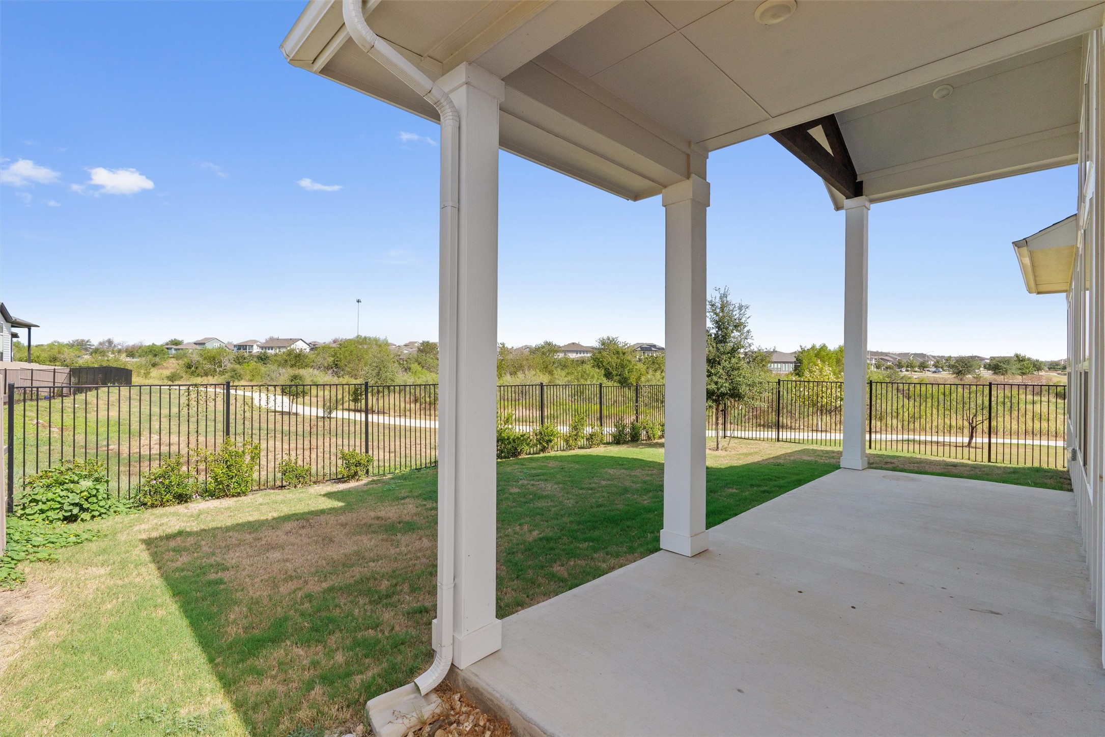 main property photo 29