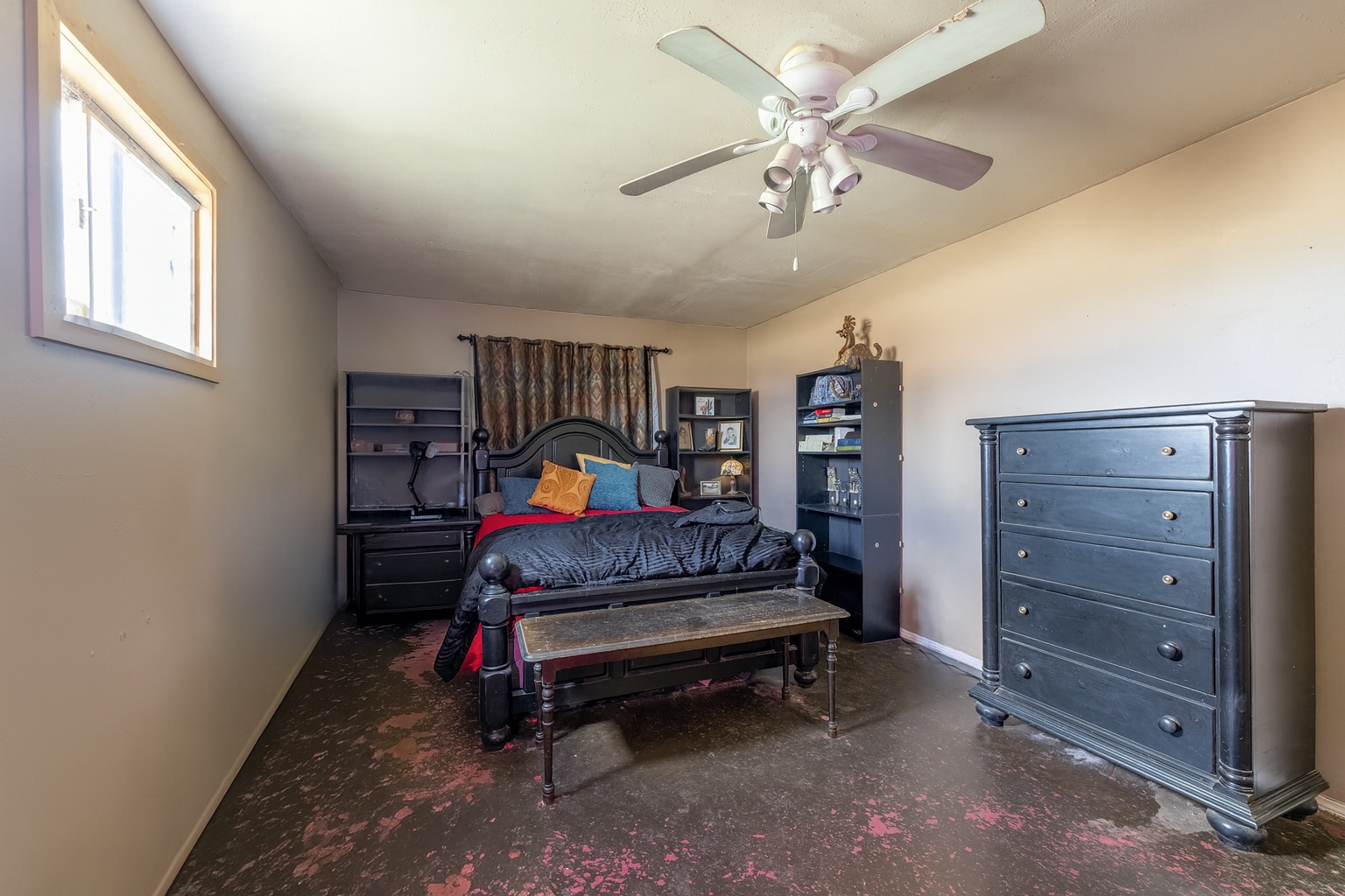 main property photo 20