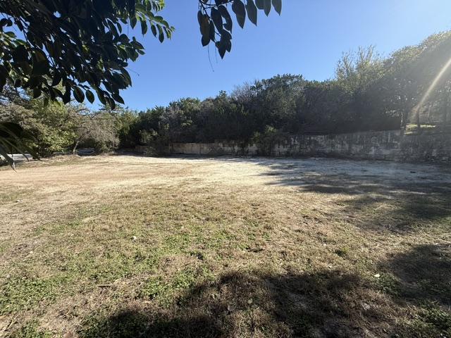 main property photo 10