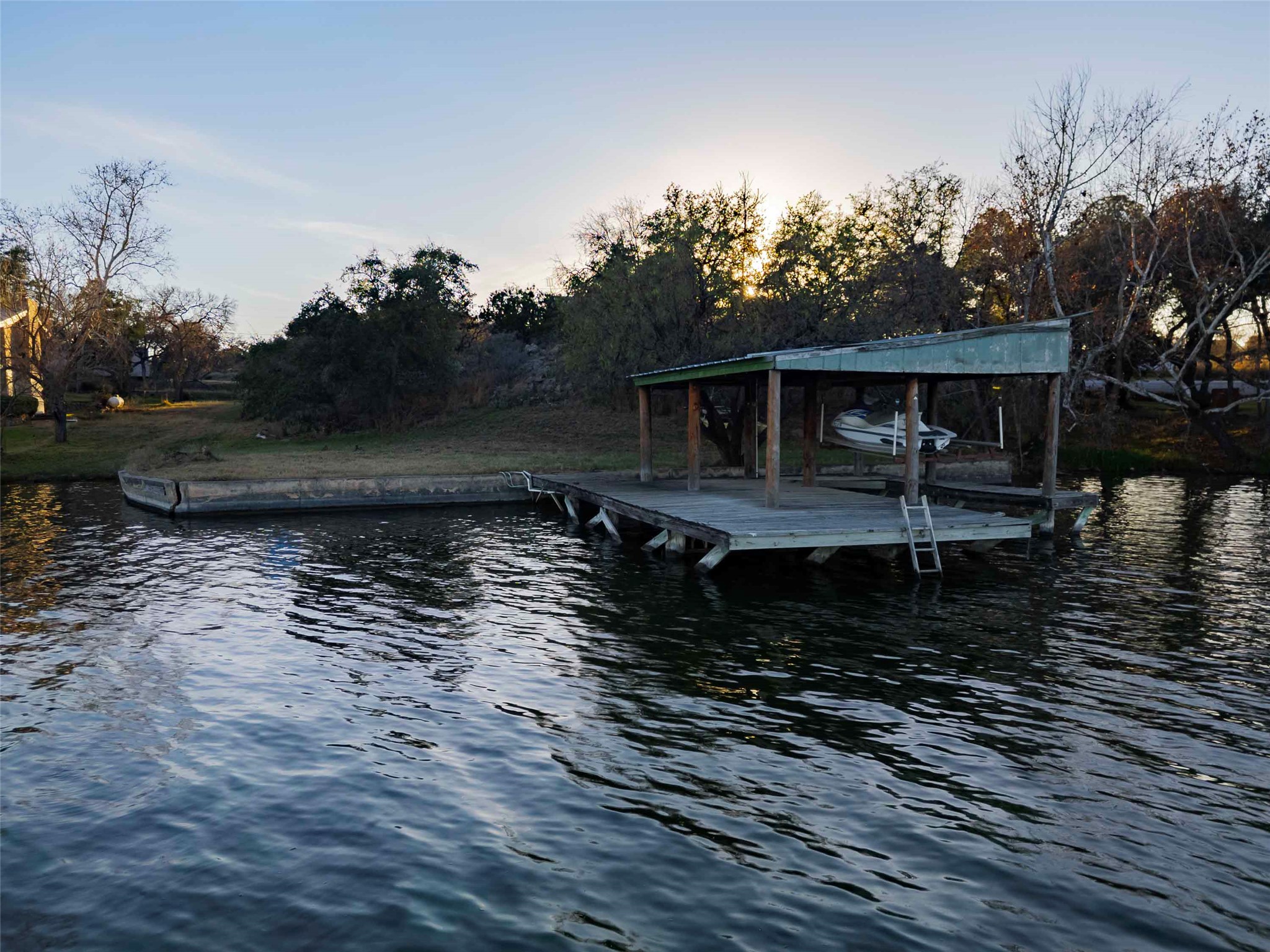 main property photo 13