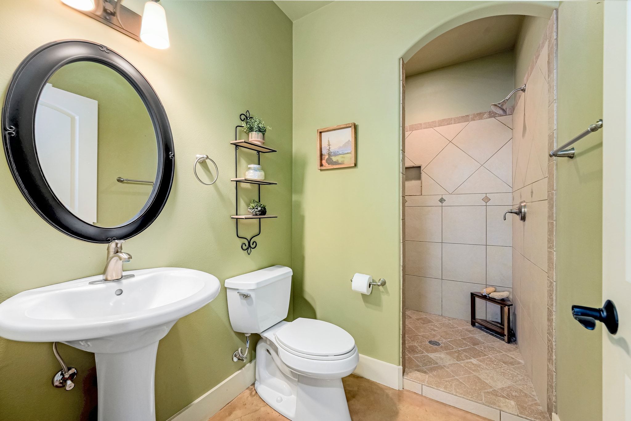 main property photo 13
