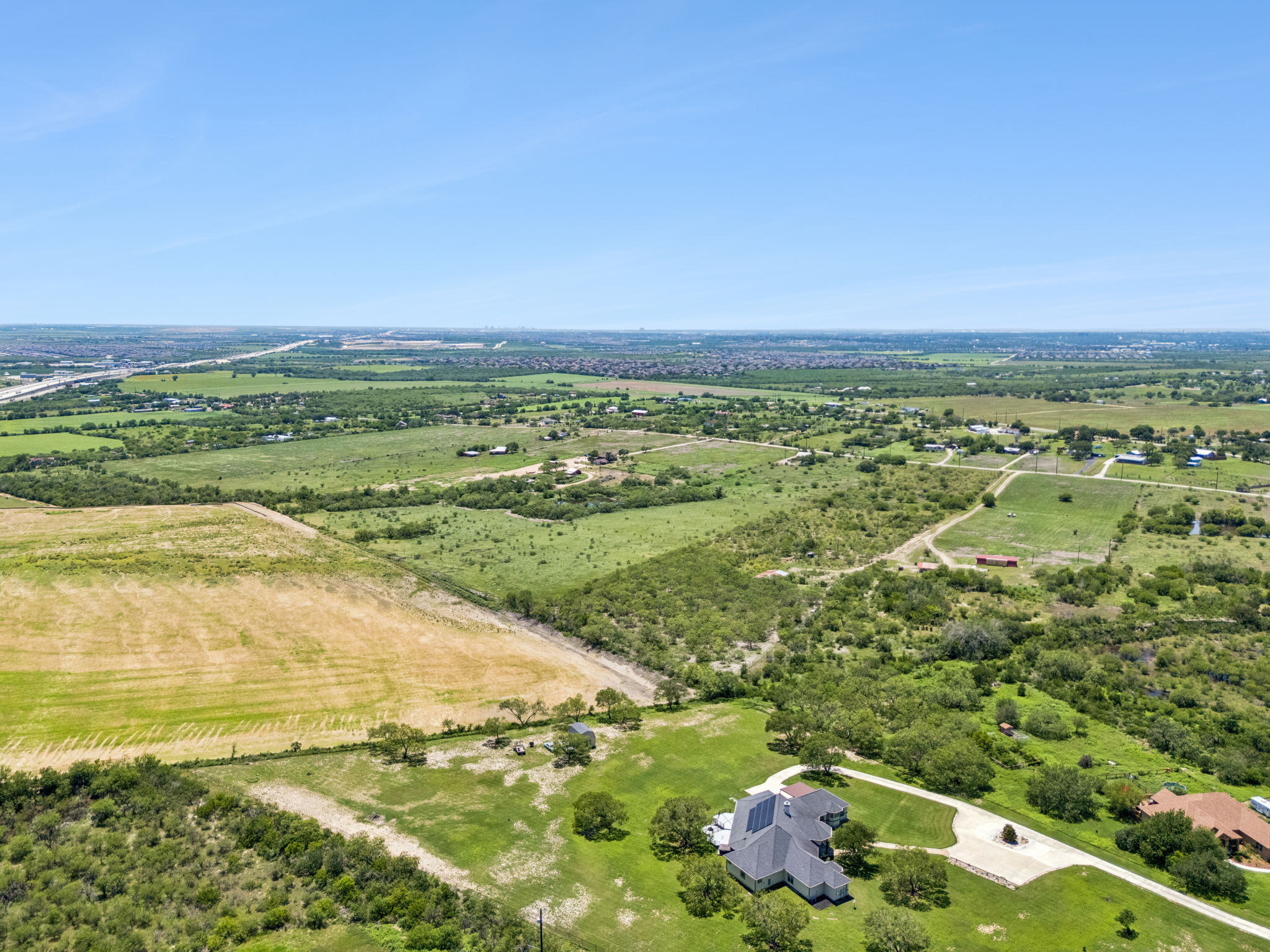 main property photo 13