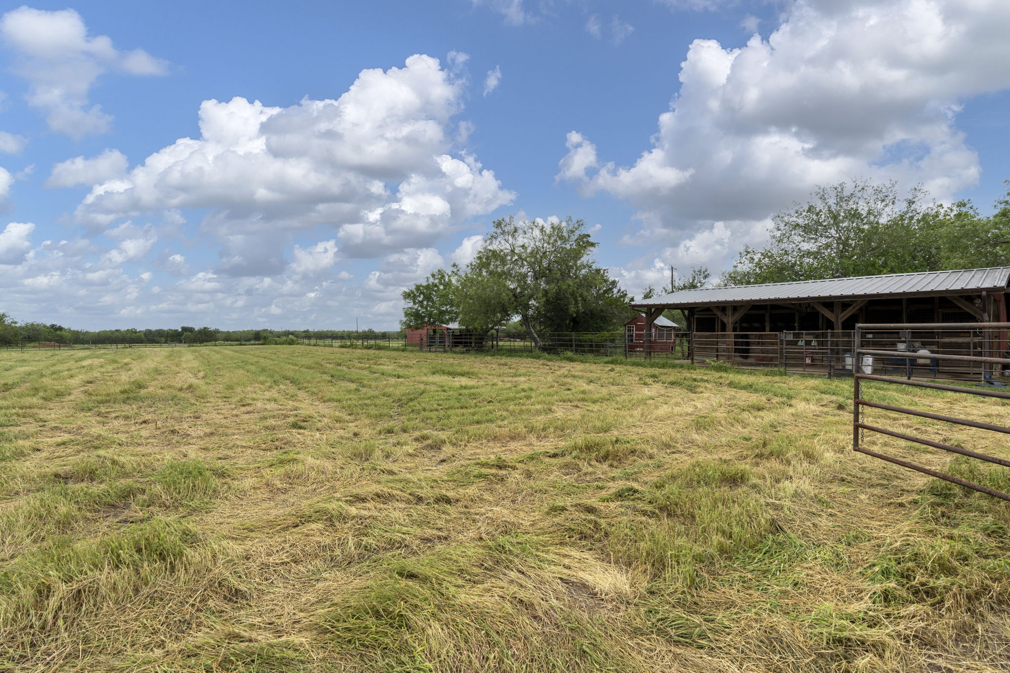 main property photo 15