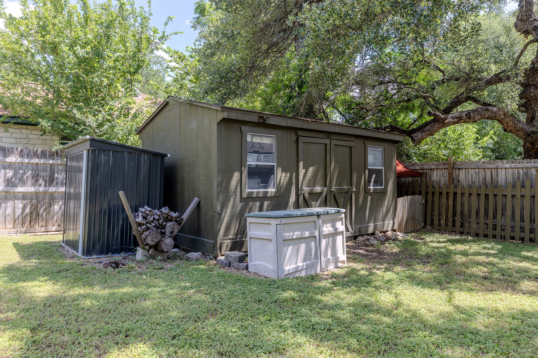 main property photo 39
