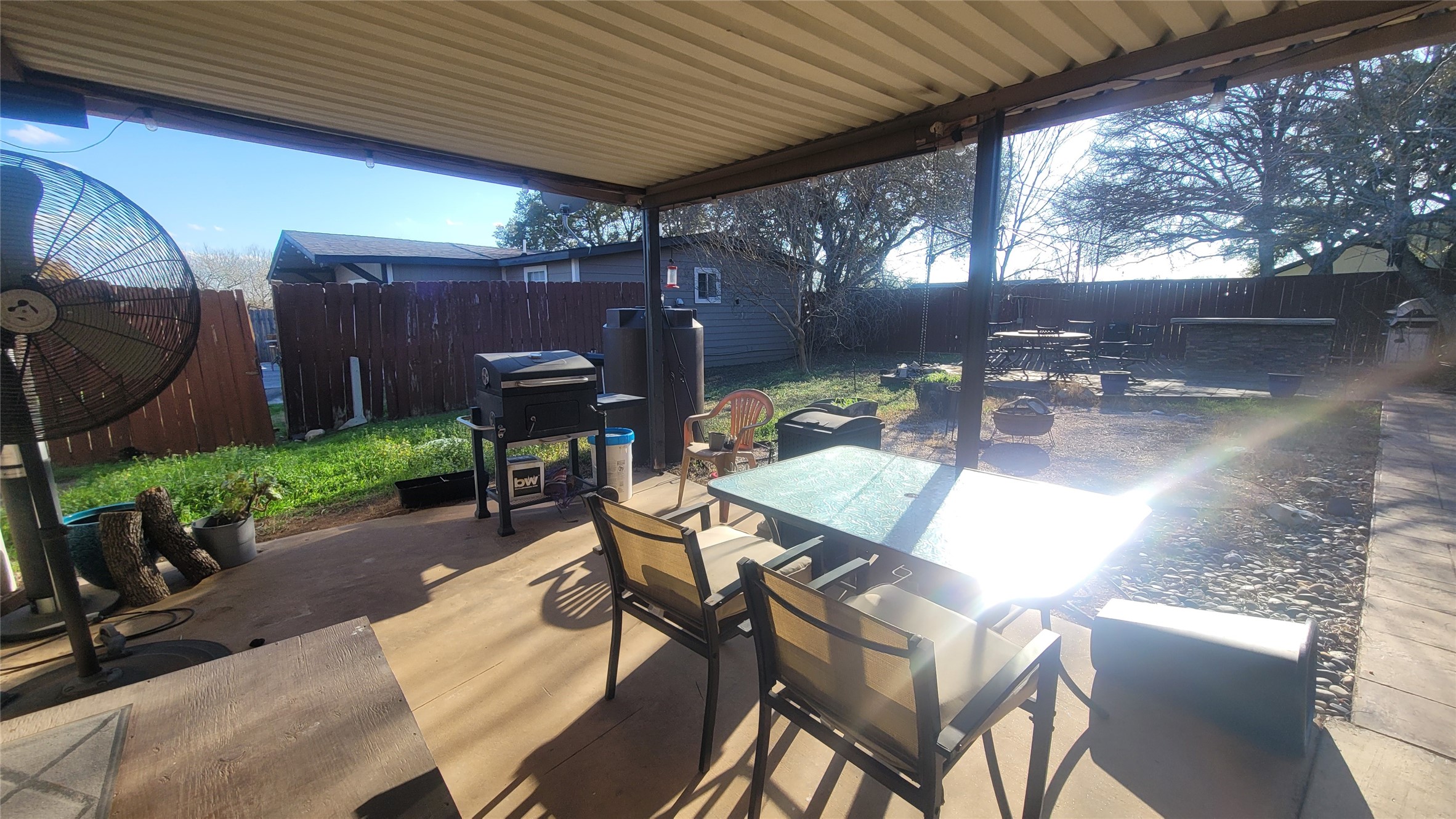 main property photo 16