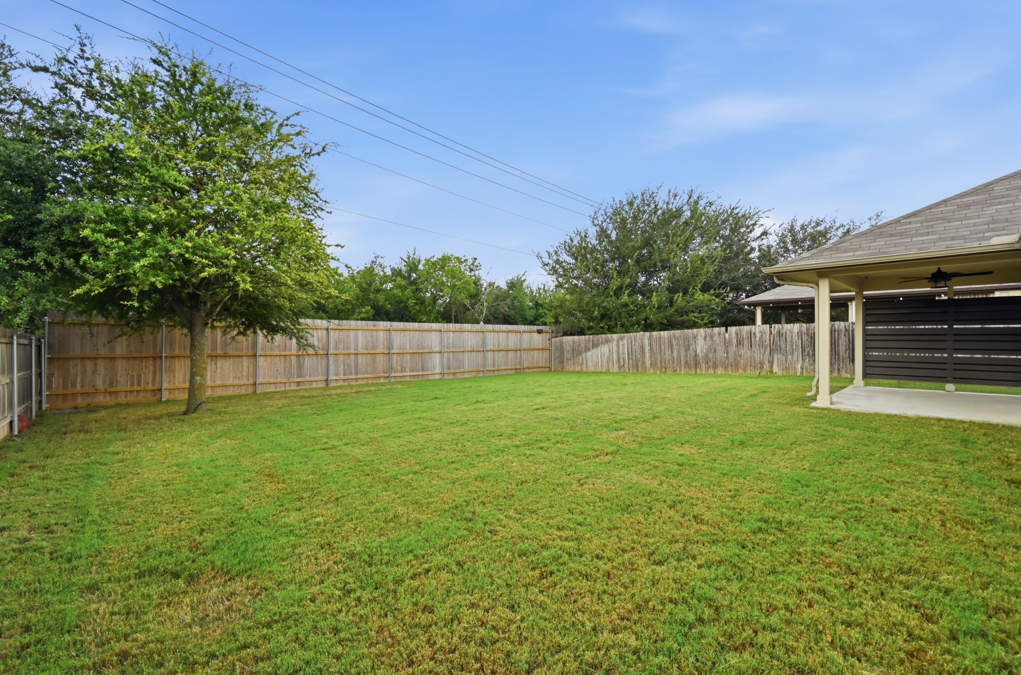 main property photo 23