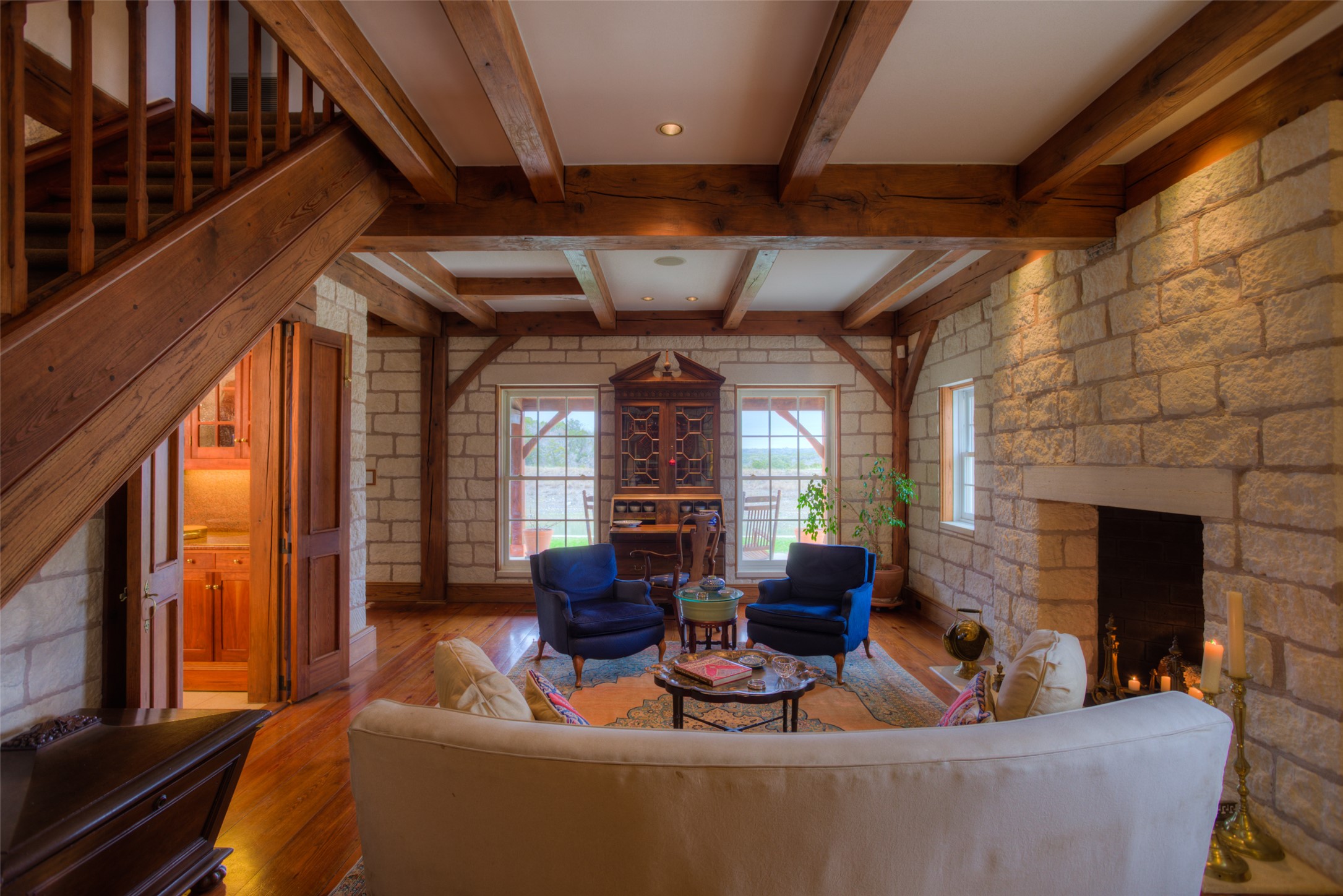 main property photo 13