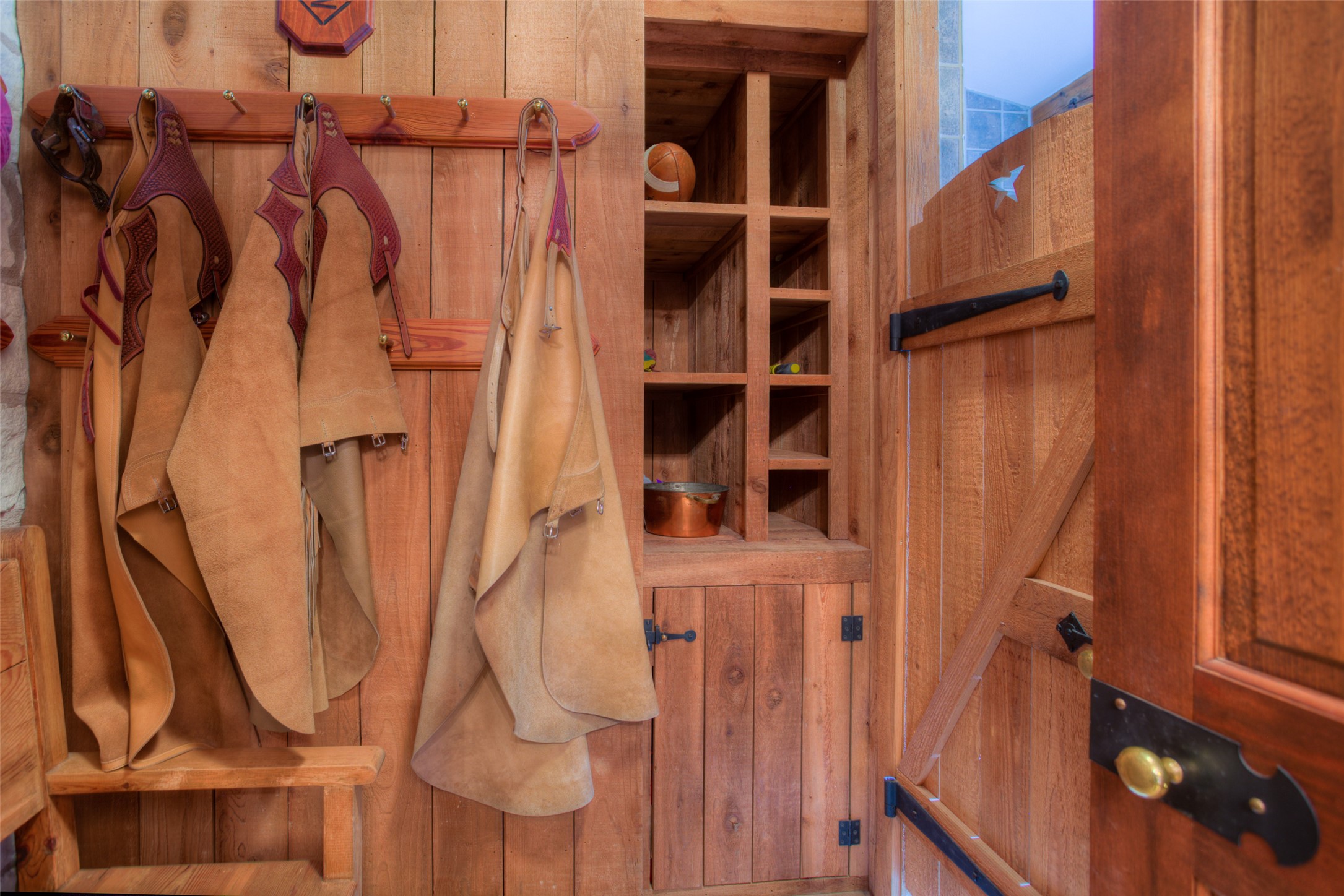 main property photo 19