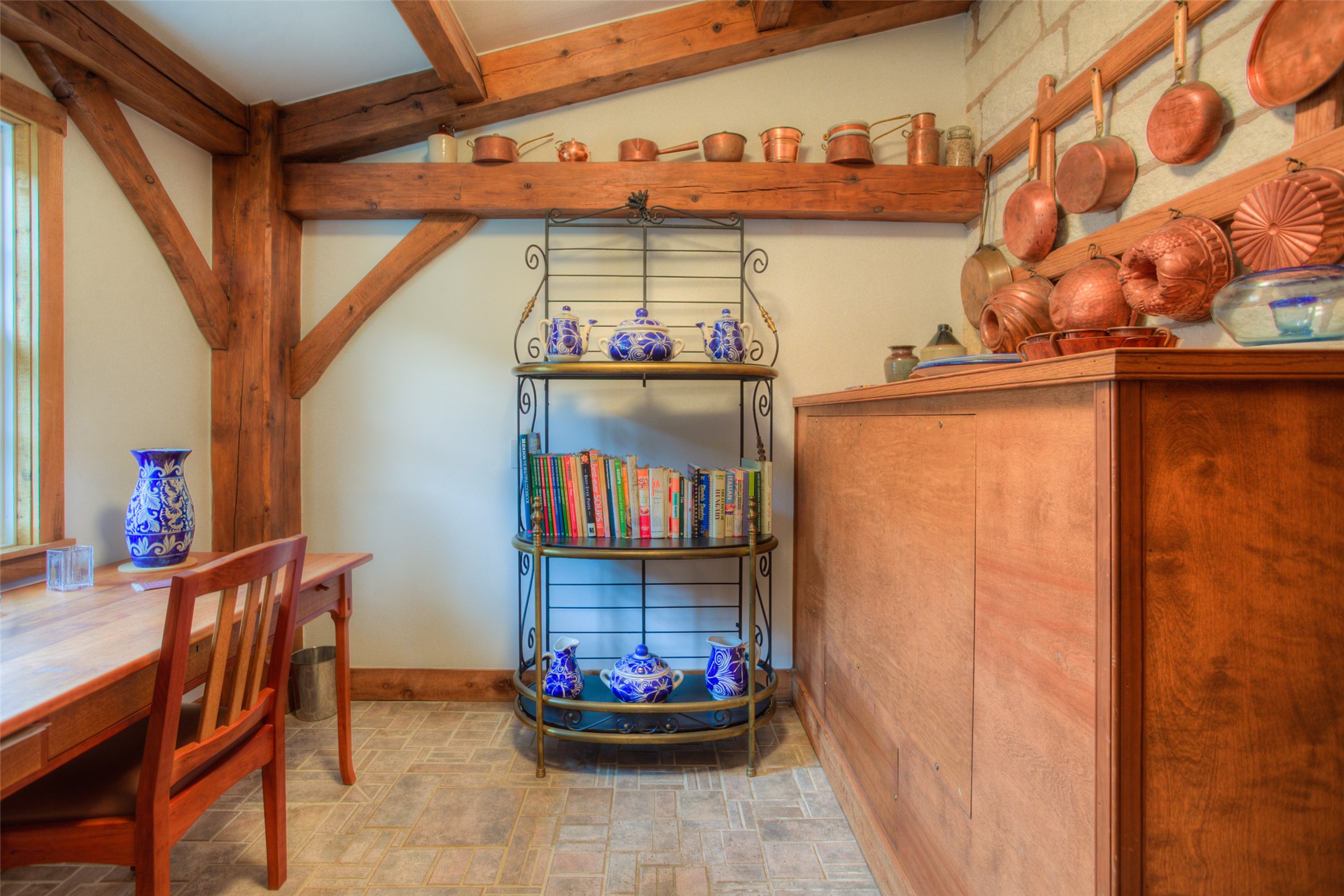 main property photo 20
