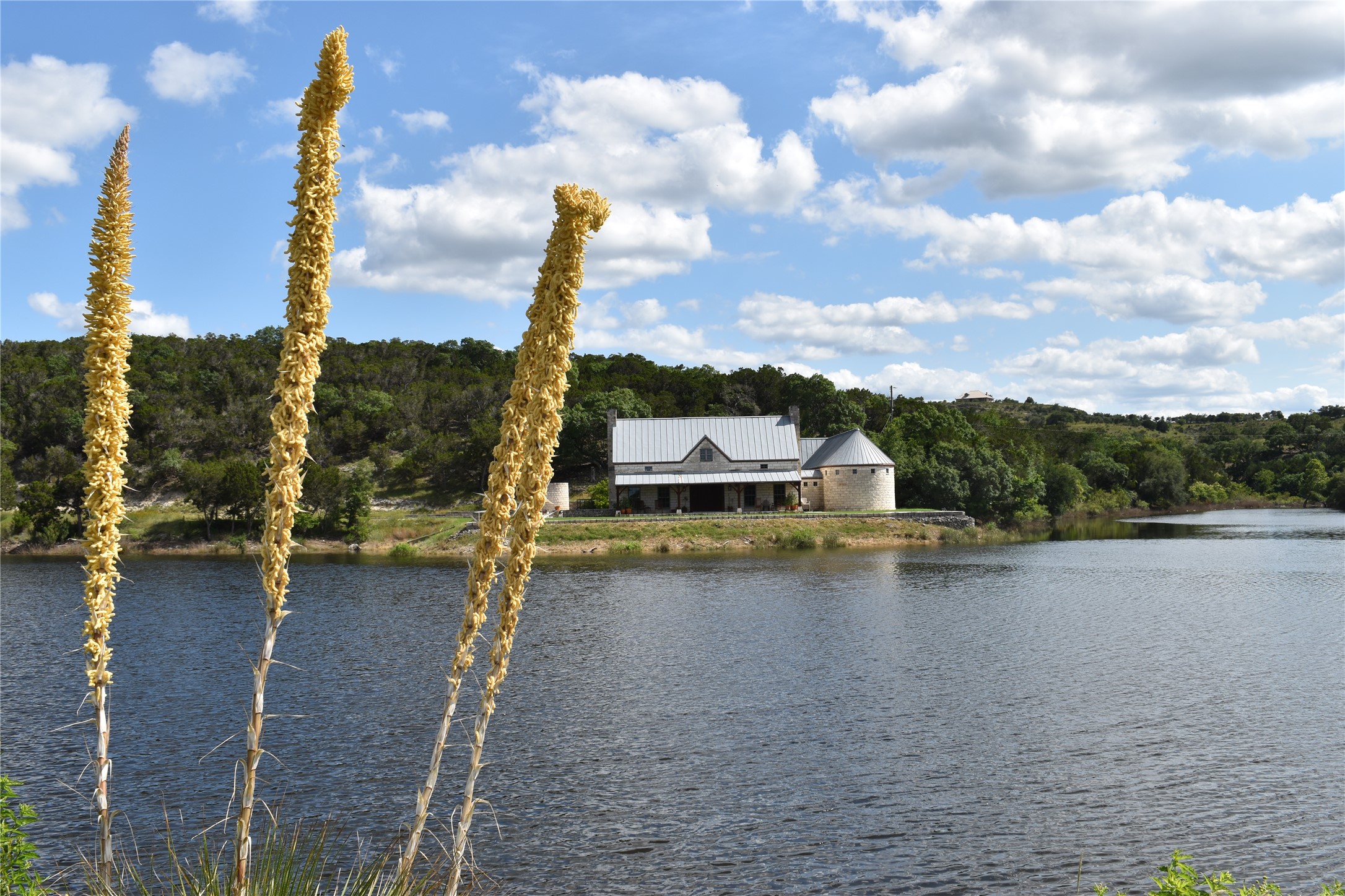 main property photo 34