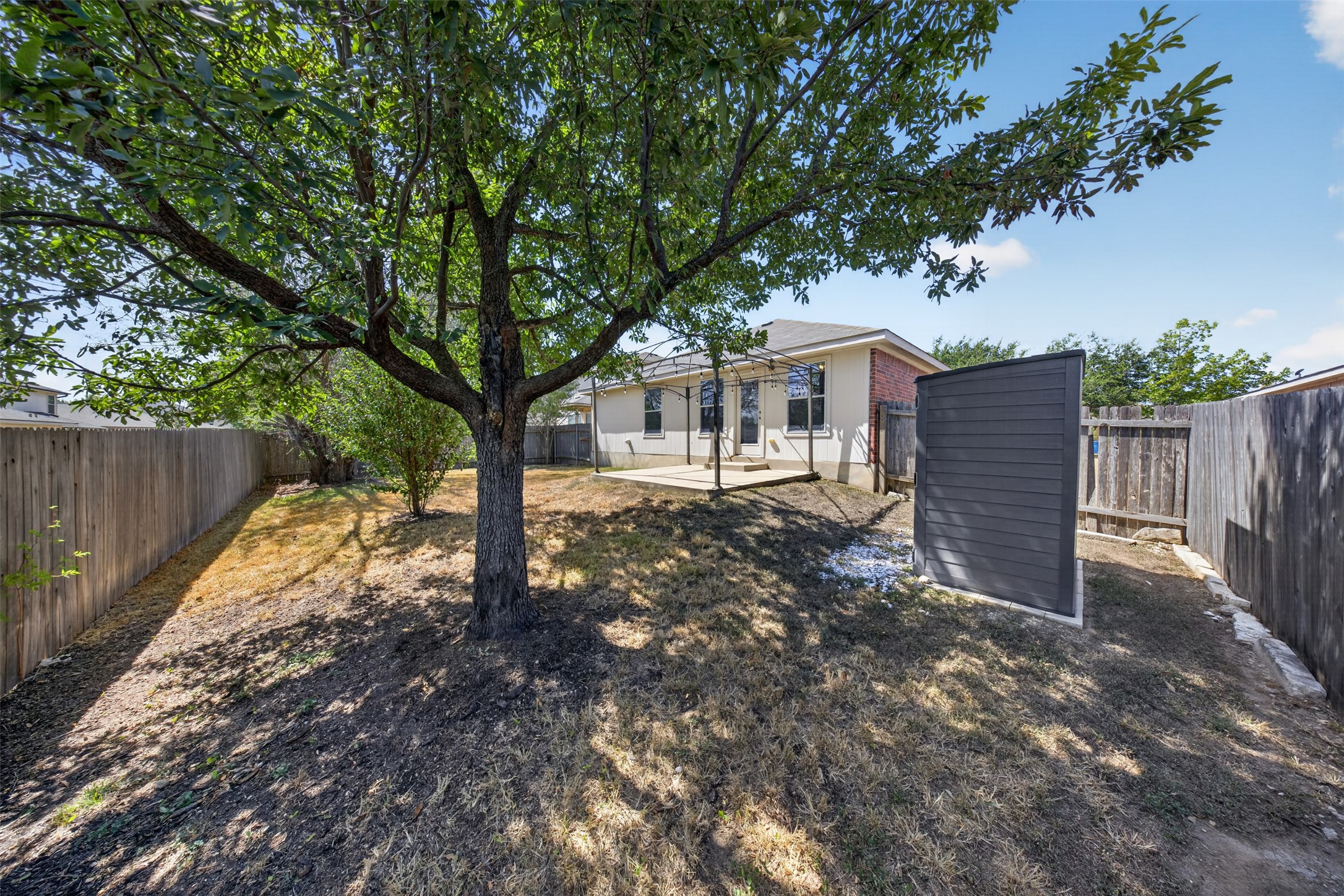 main property photo 32