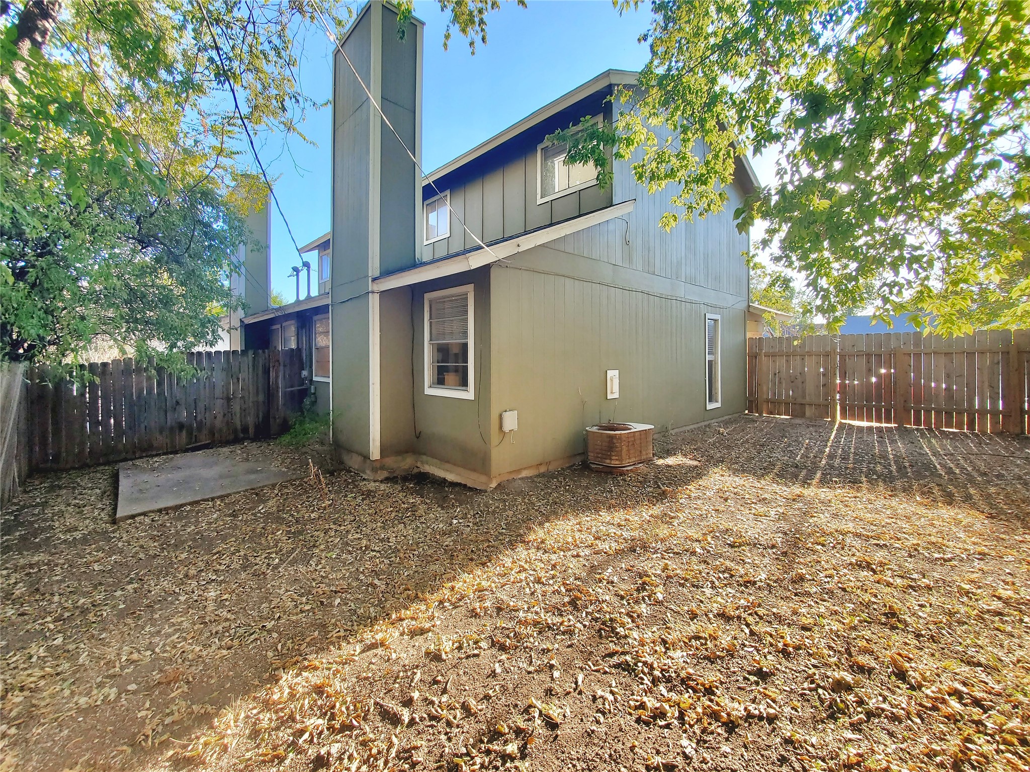 main property photo 13