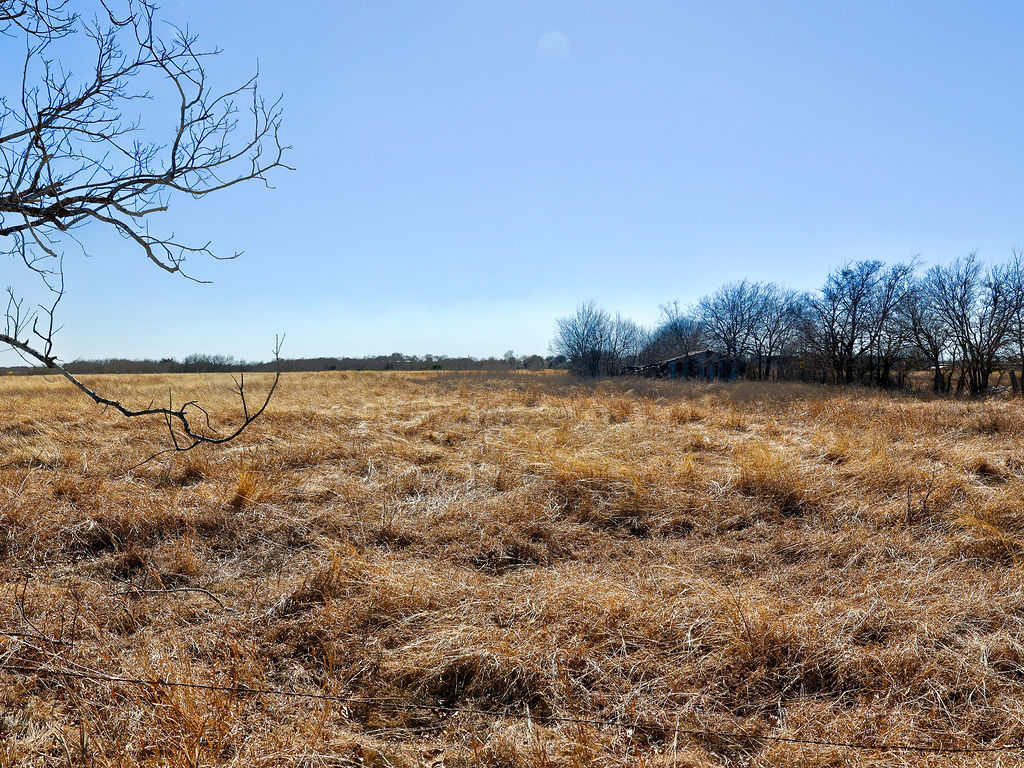 main property photo 11