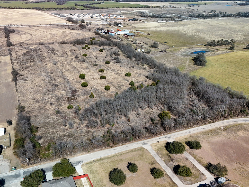 main property photo 24