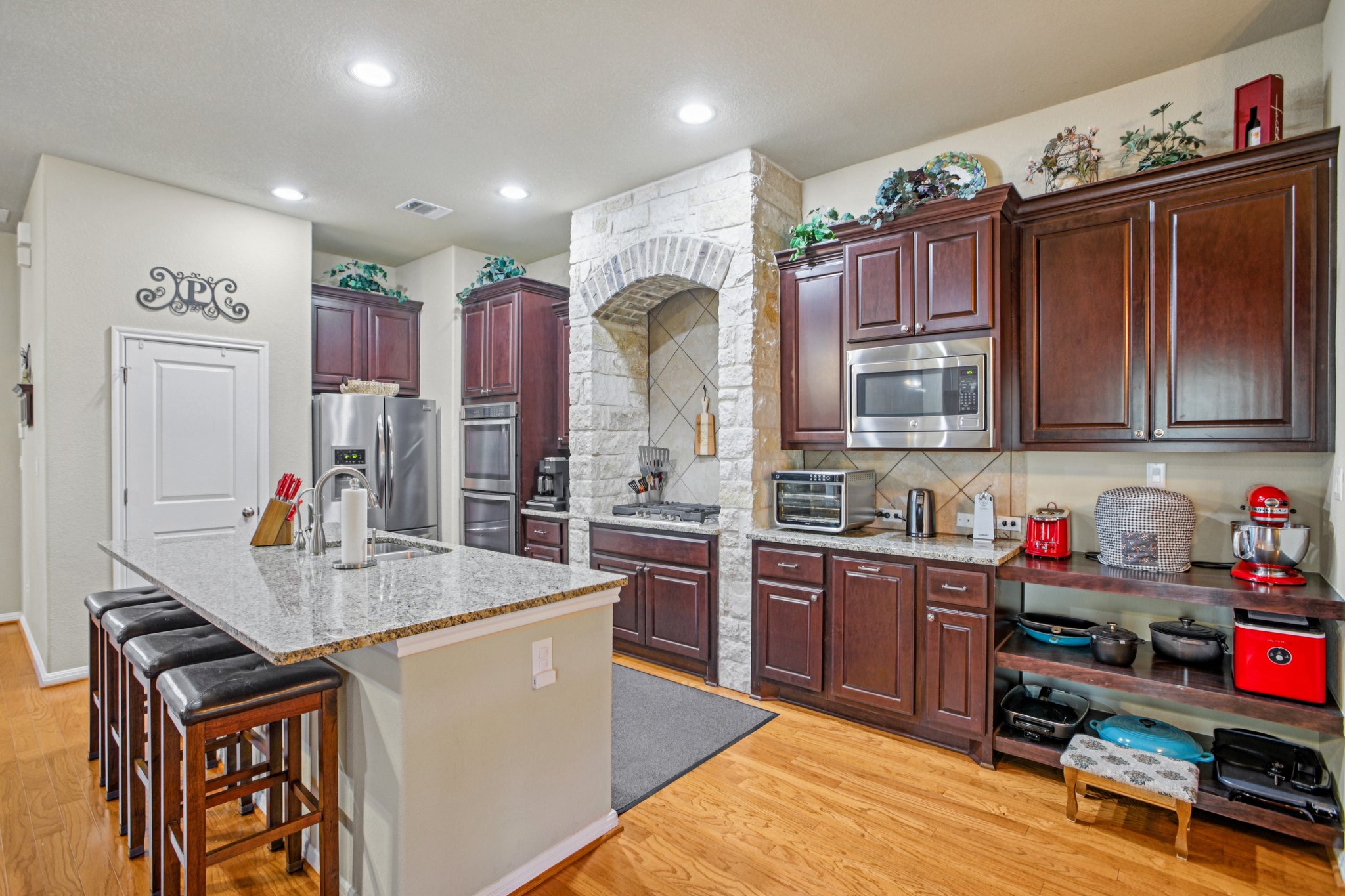 main property photo 16