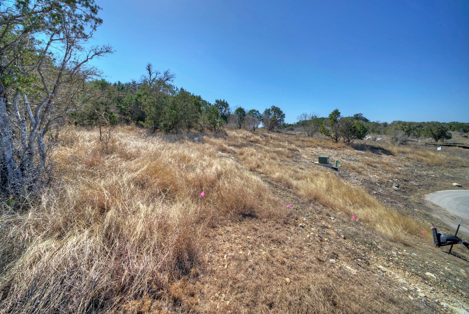 main property photo 12