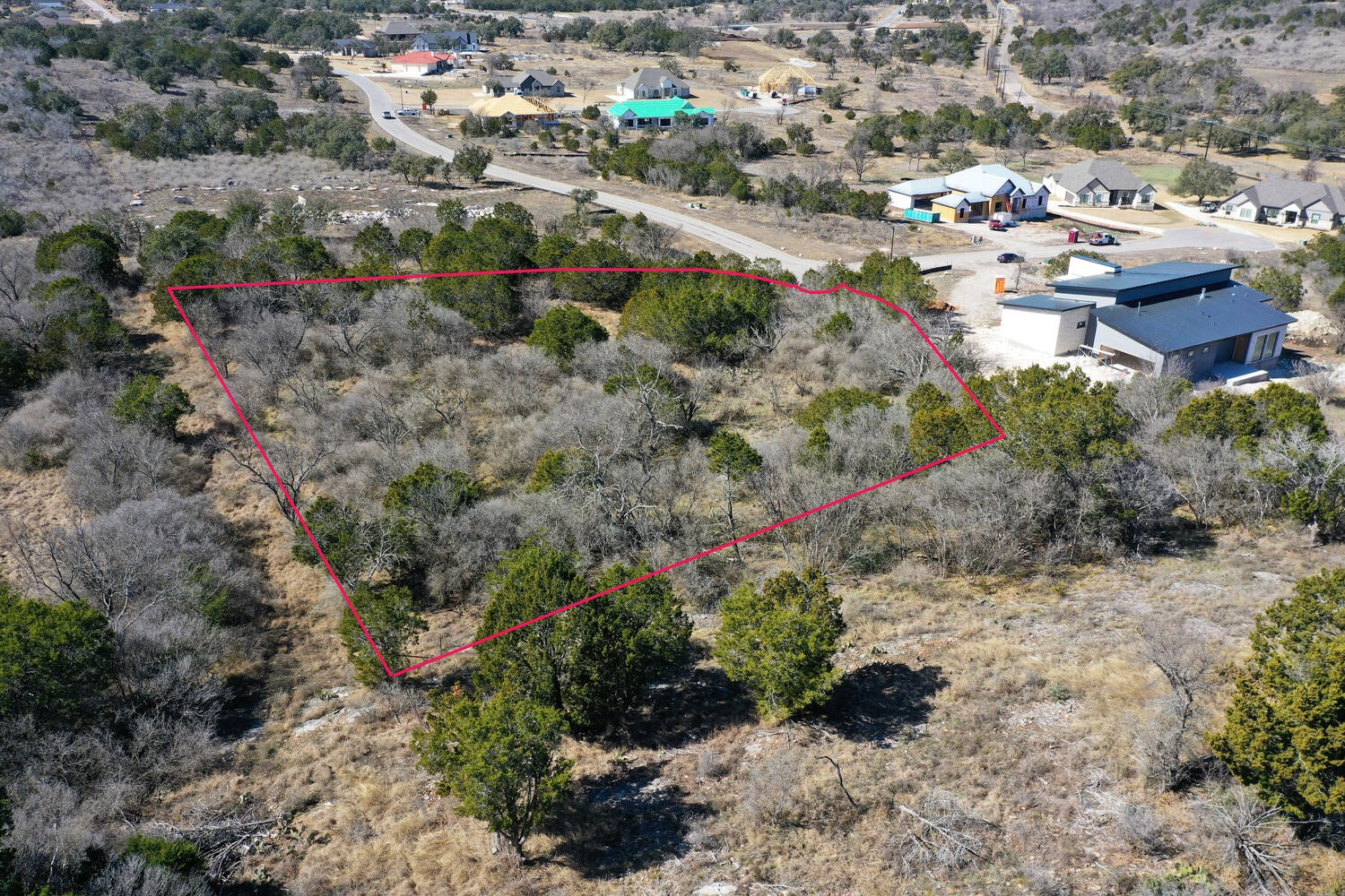 main property photo 32