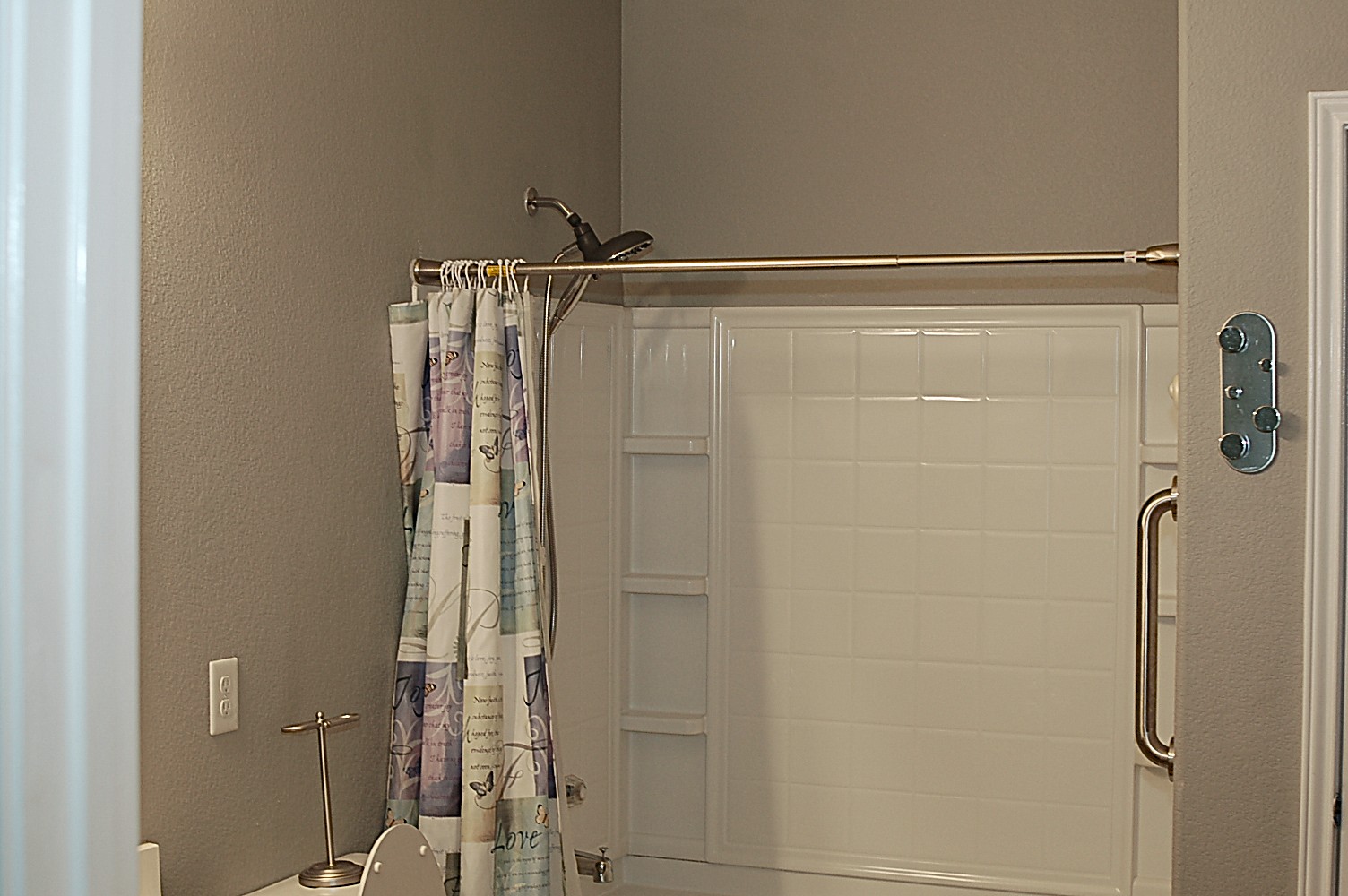 main property photo 23