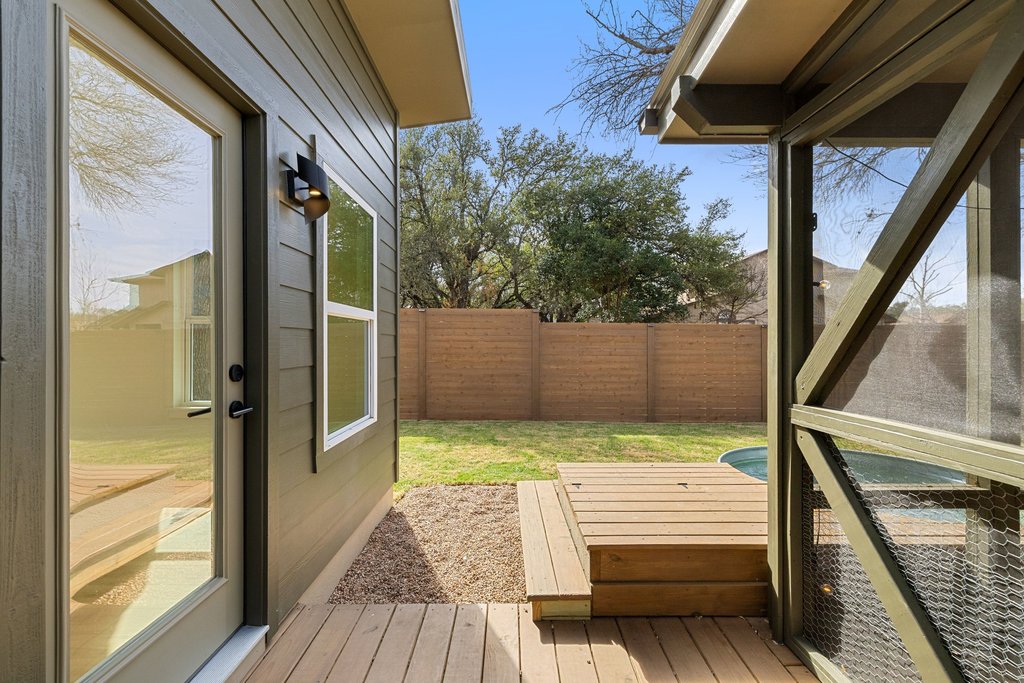 main property photo 33